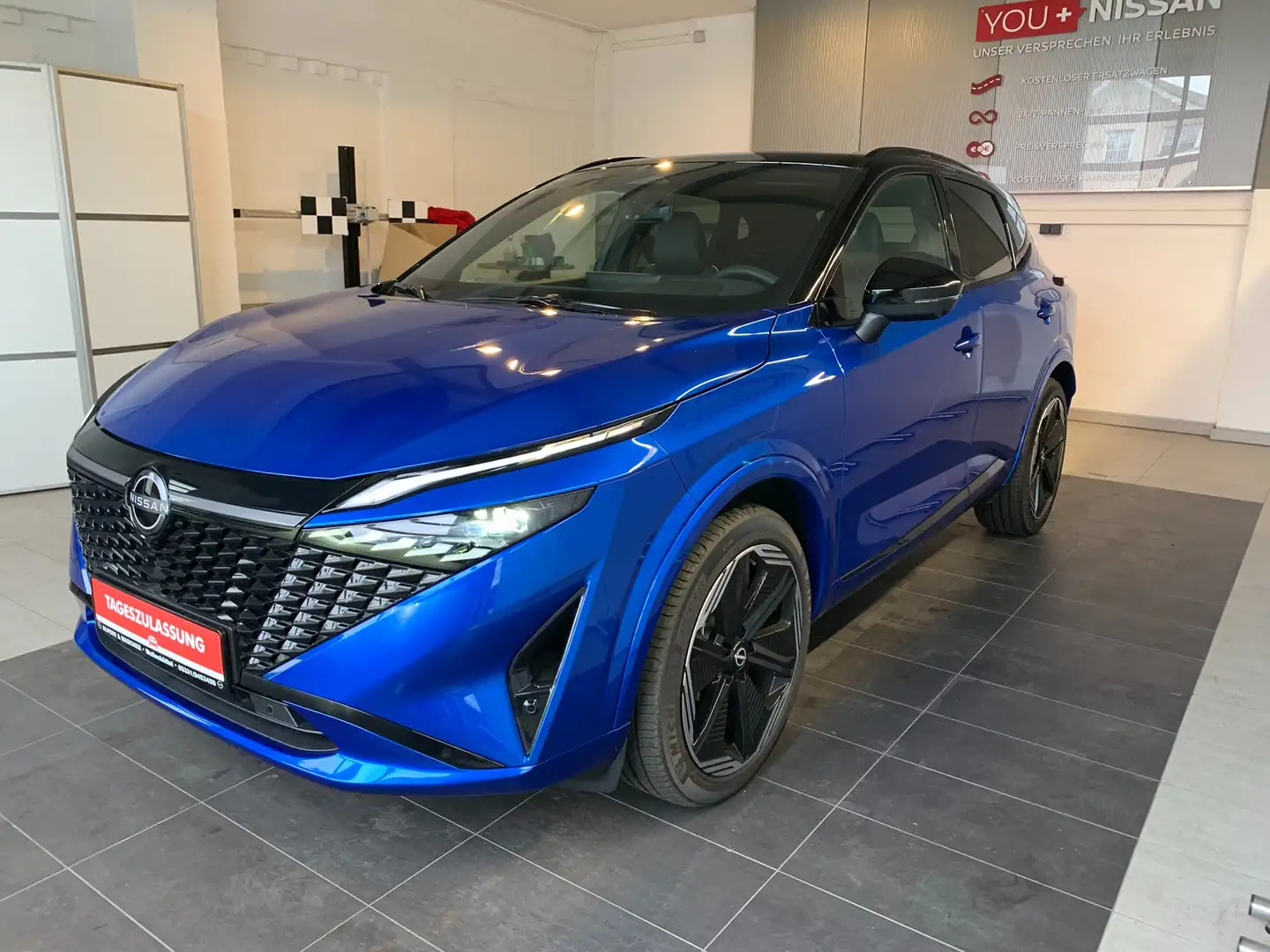 Nissan Qashqai N-Design 1,3DIG-T Automatik Bleu - 1