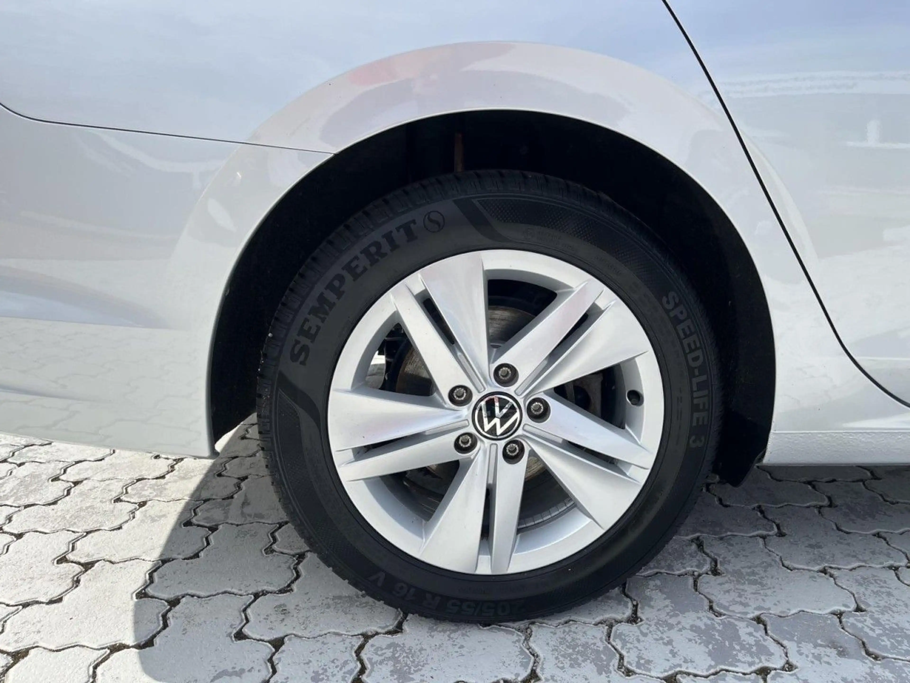 Volkswagen Golf Variant Golf VIII Variant 1.5 eTSI Life DSG (LEDPlus+NAV — photo 9