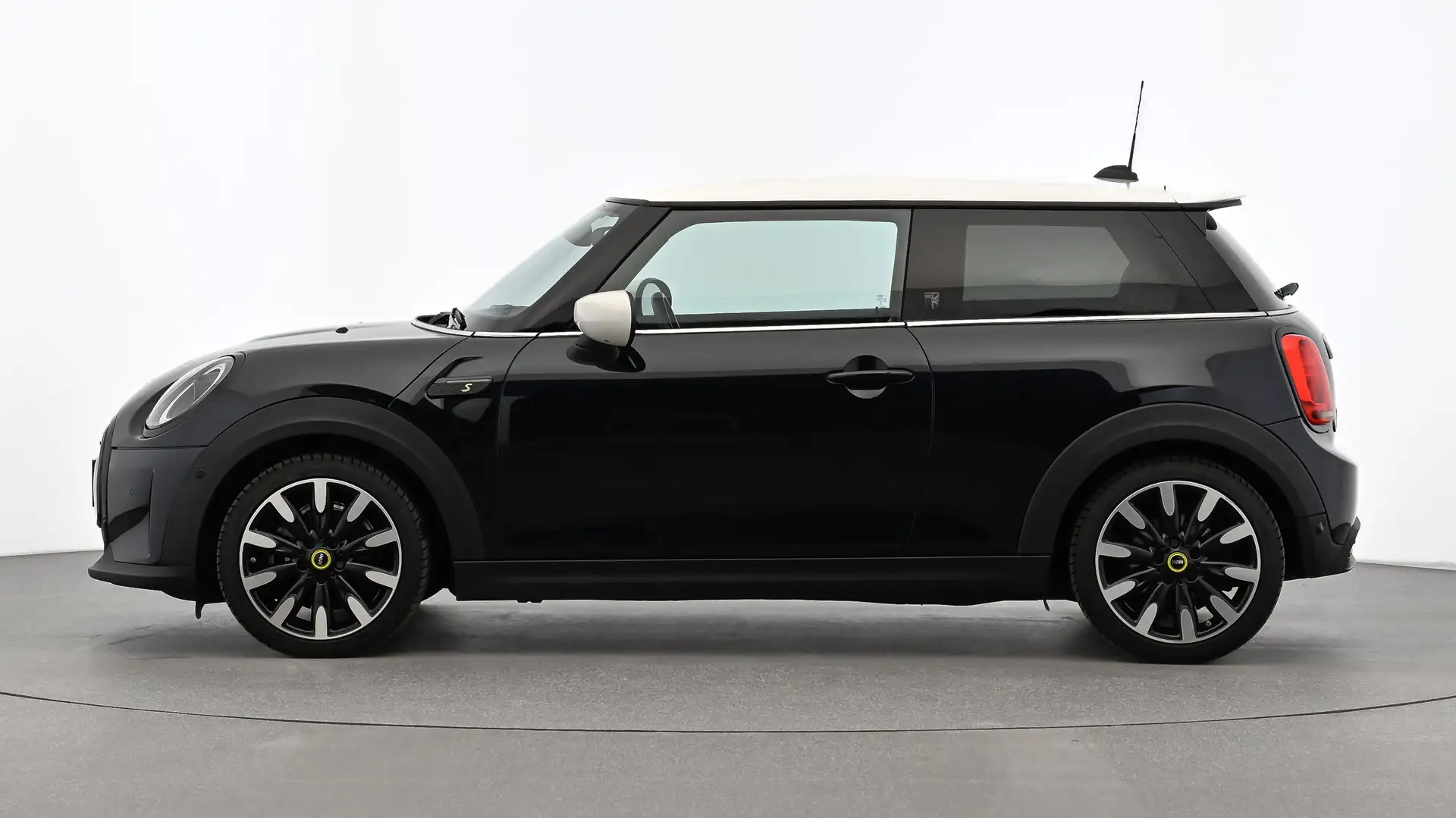 MINI Cooper SE Cooper SE Yours Trim Schwarz - 2