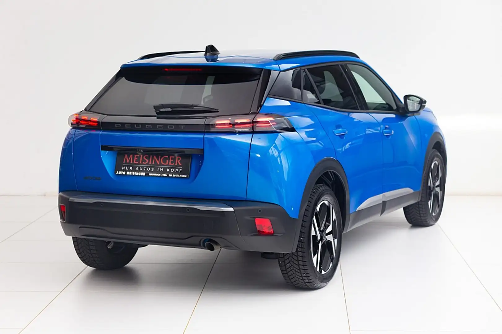 Peugeot 2008 PureTech 100 S&S Allure 6-Gang-Manuell Blau - 2