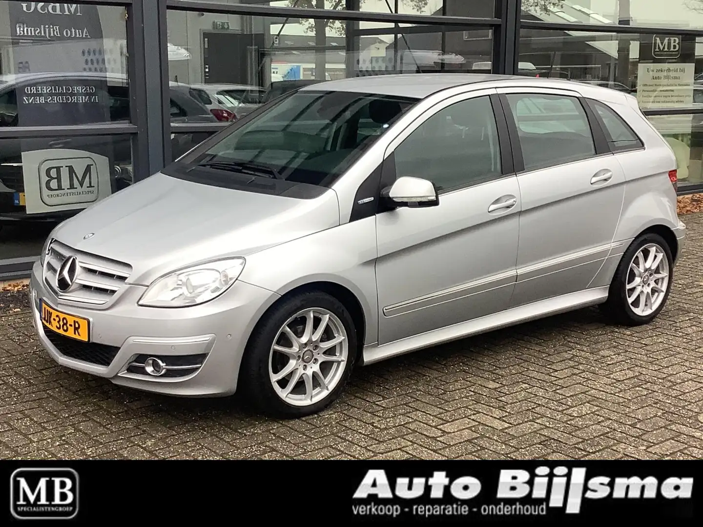 Mercedes-Benz B 160 BlueEFFICIENCY parkeersensoren airco trekhaak Grijs - 1