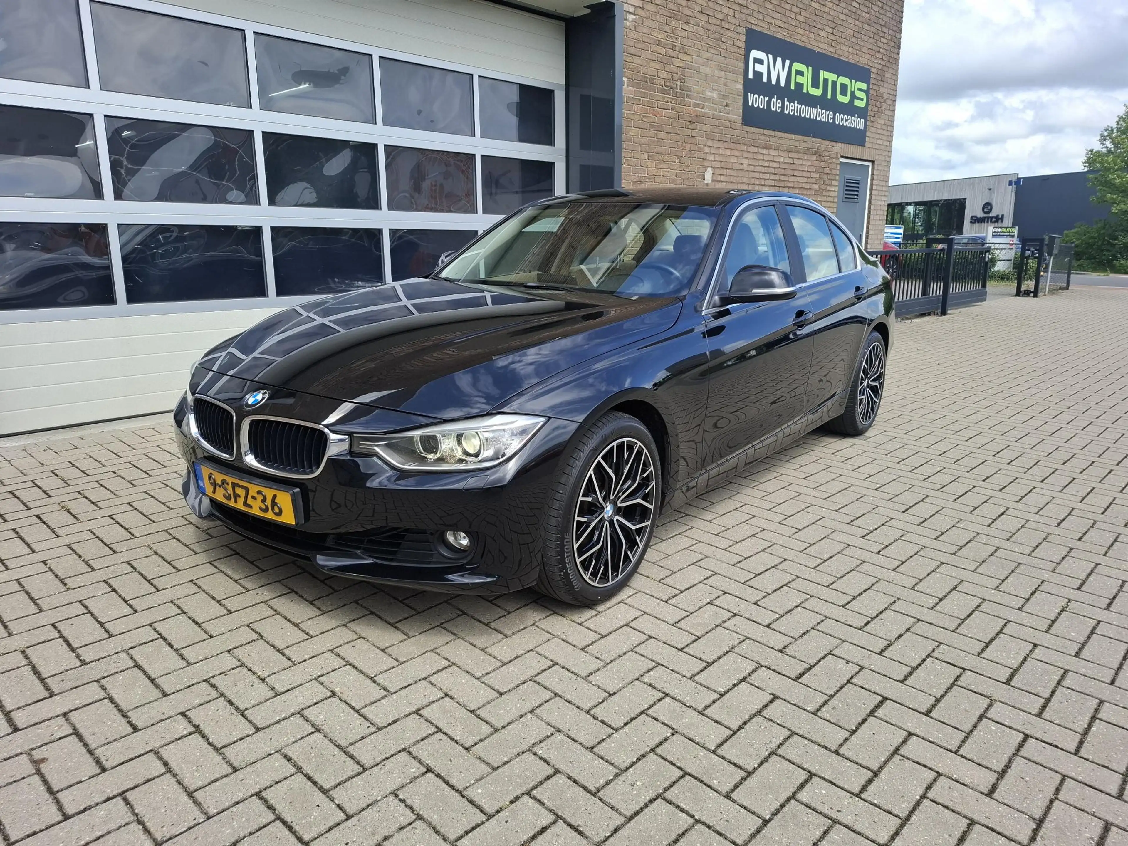 BMW 328 3-serie 328i High Executive — photo 24