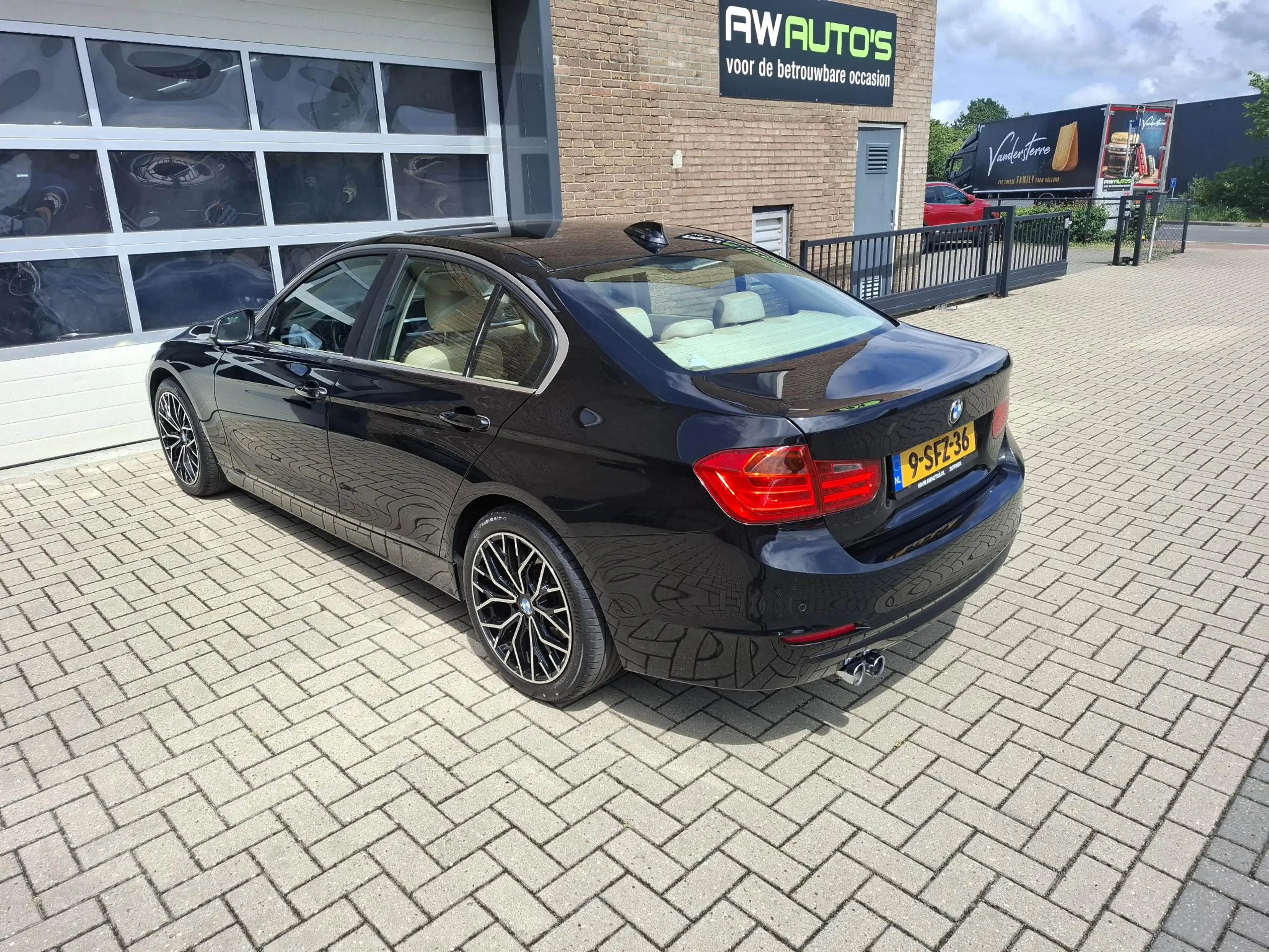 BMW 328 3-serie 328i High Executive — photo 8