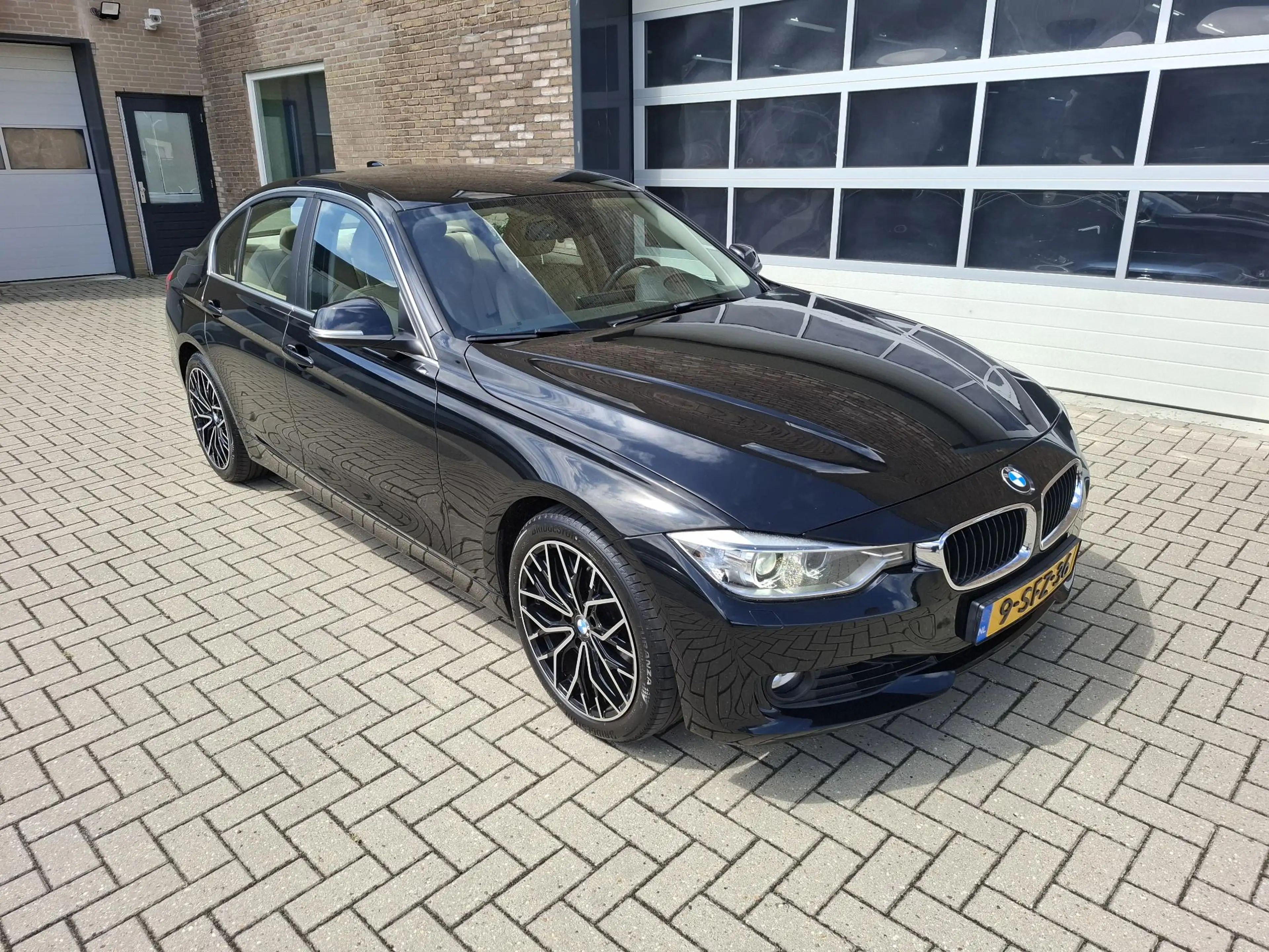 BMW 328 3-serie 328i High Executive — photo 12