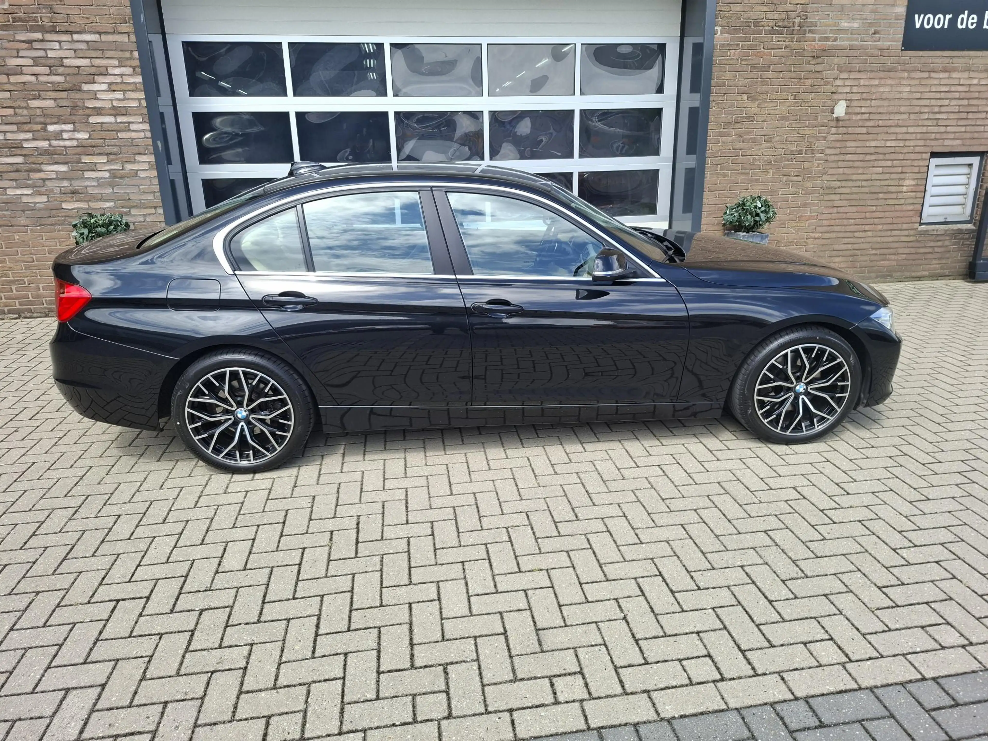 BMW 328 3-serie 328i High Executive — photo 11