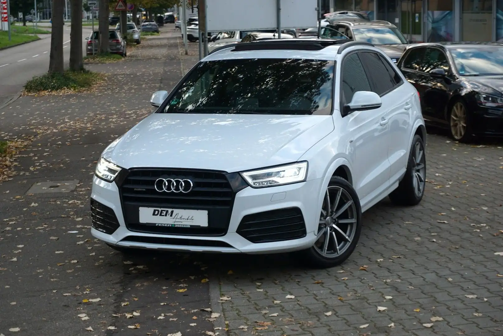 Audi Q3 sport quattro / 3*S-Line / Pano./ Blanc - 1