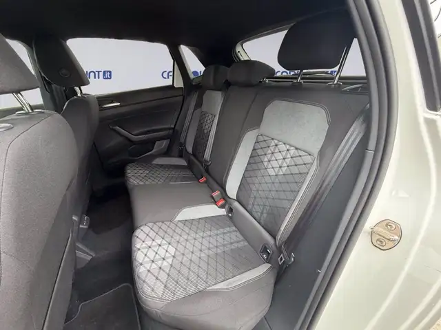 Volkswagen Polo view 14