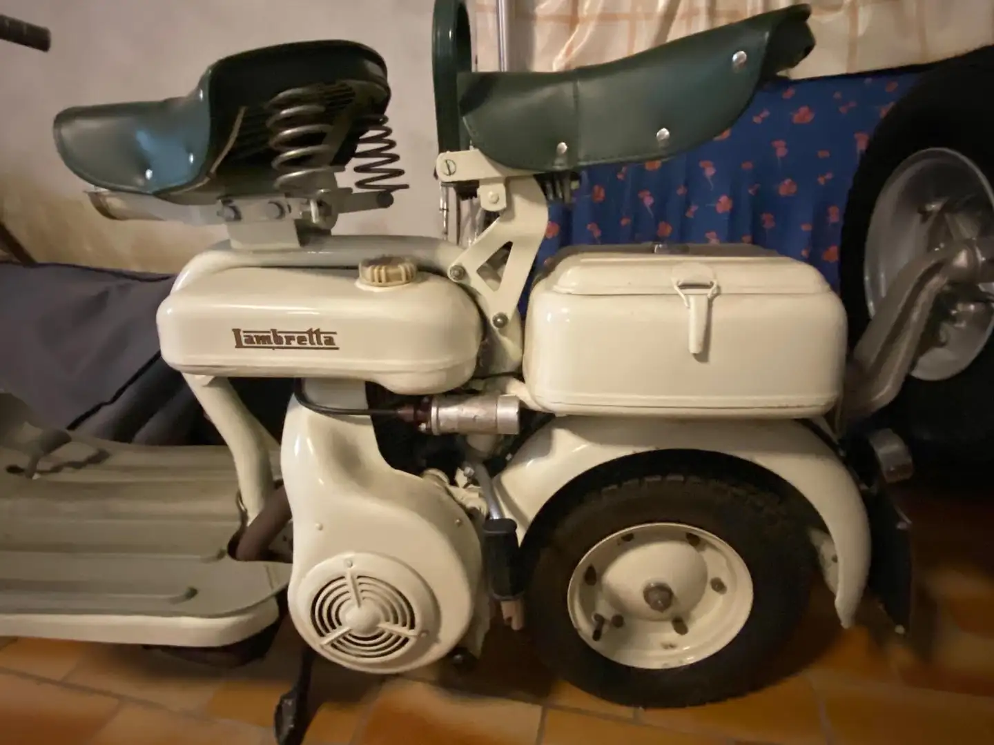 Lambretta D 150d Bianco - 2