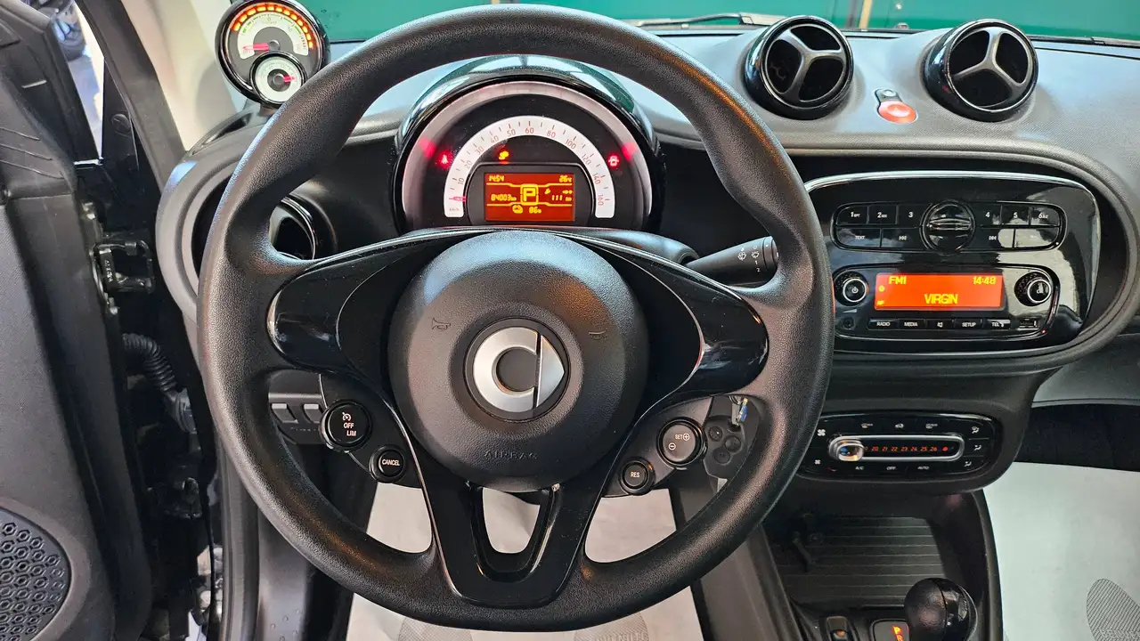 smart forTwo 2021 — фото 11