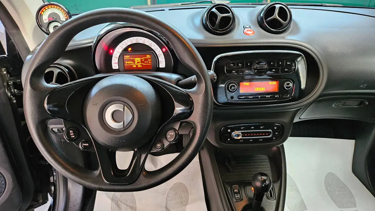 smart forTwo 2021 — фото 10