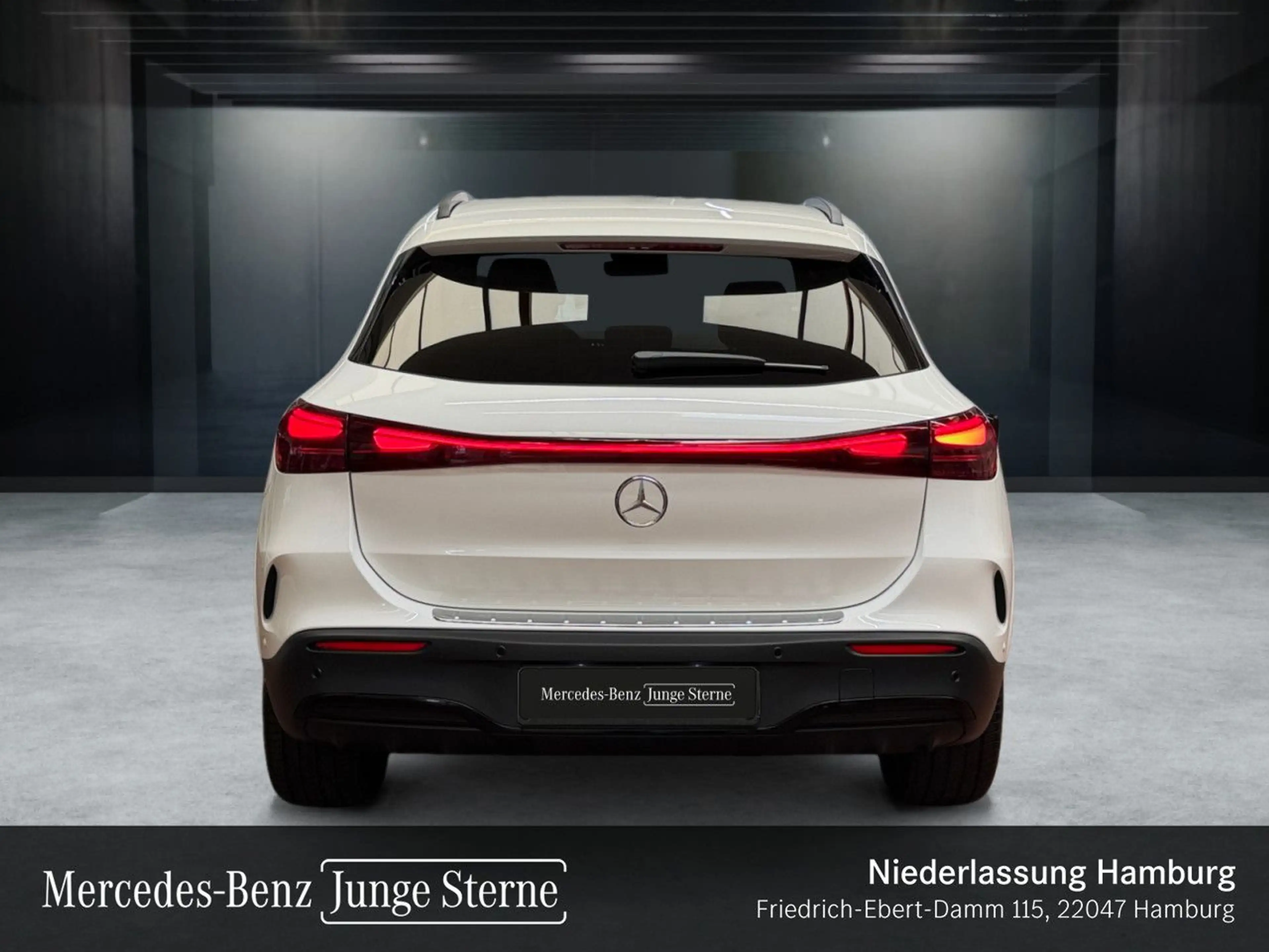 Mercedes-Benz EQA 300 4M AMG+NIGHT+ADVANCED+AHK+KAMERA+SPUR — photo 6