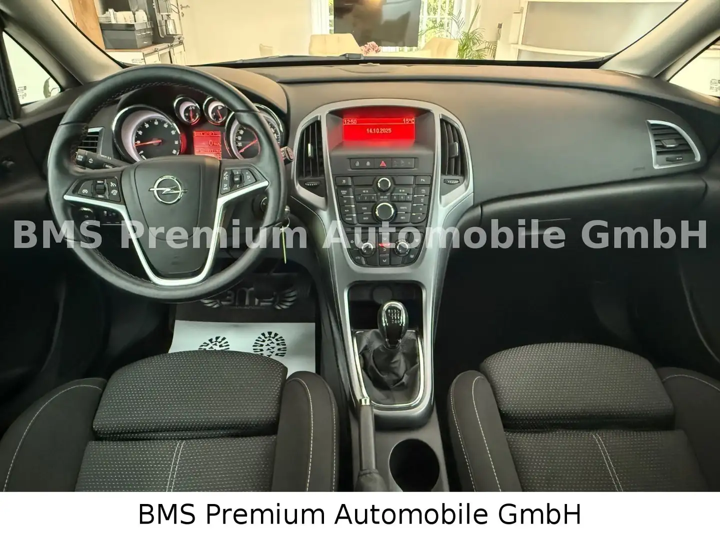 Opel Astra J Sports Tourer Edition Rouge - 2