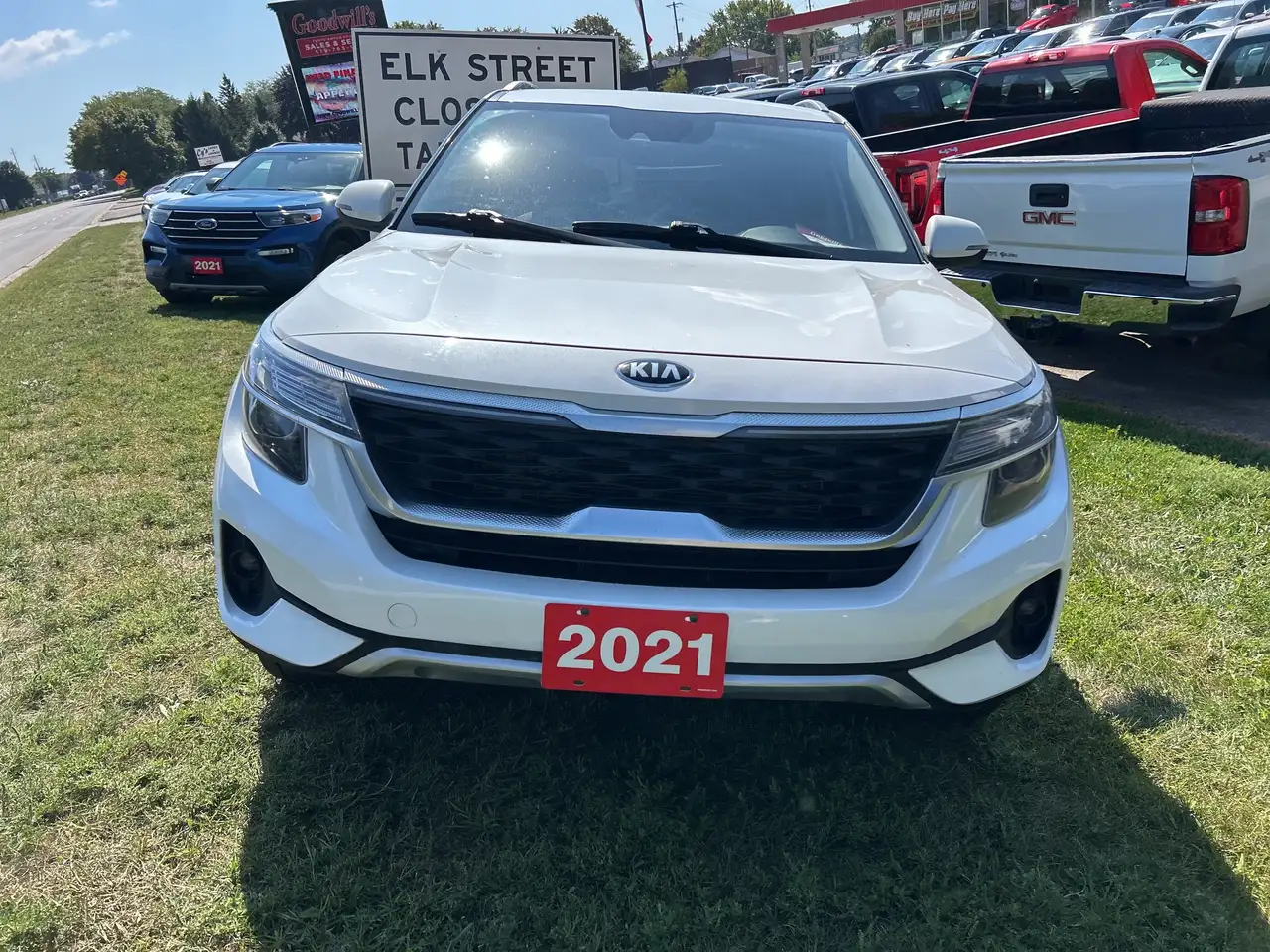 Kia Seltos снимка Kia Seltos