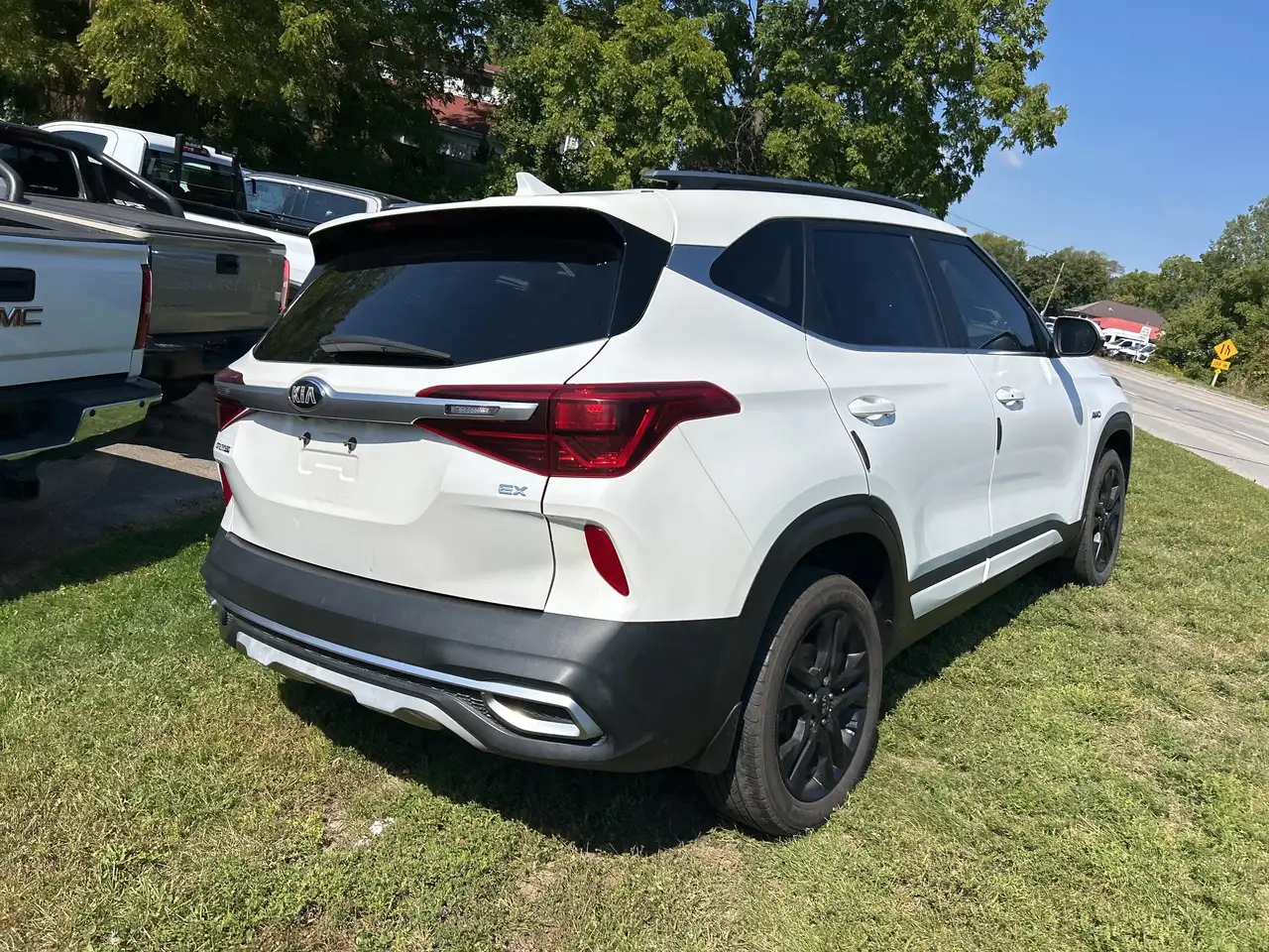 Kia Seltos снимка Kia Seltos