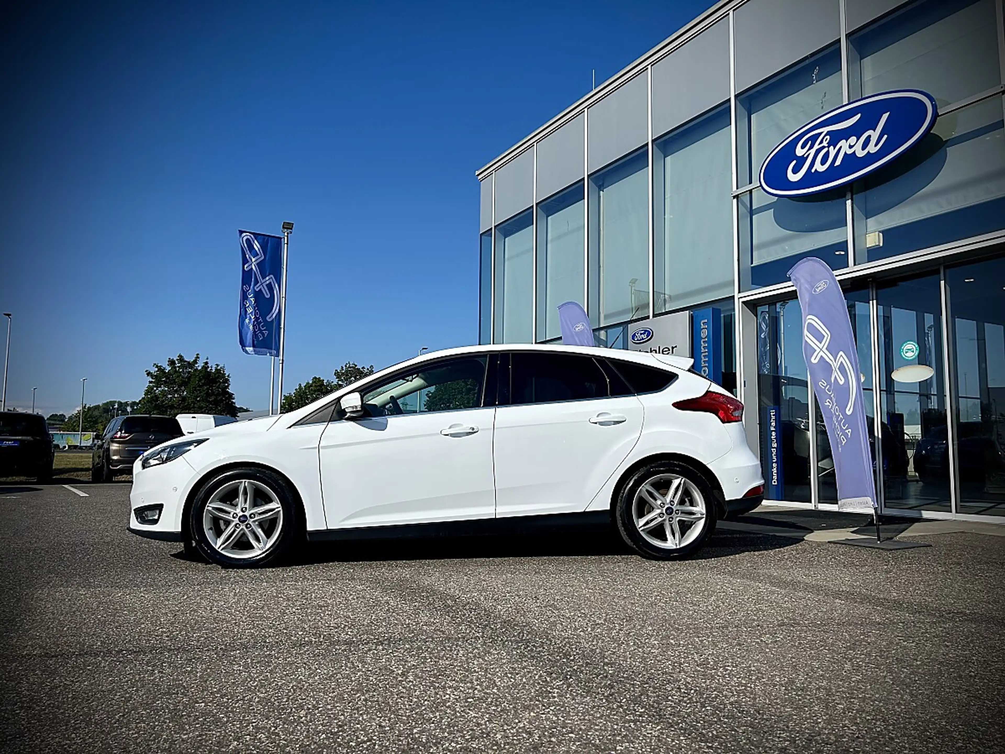 Ford Focus 1,0 EcoBoost Titanium / TEMPOMAT / SITZHEIZUNG ... — photo 3