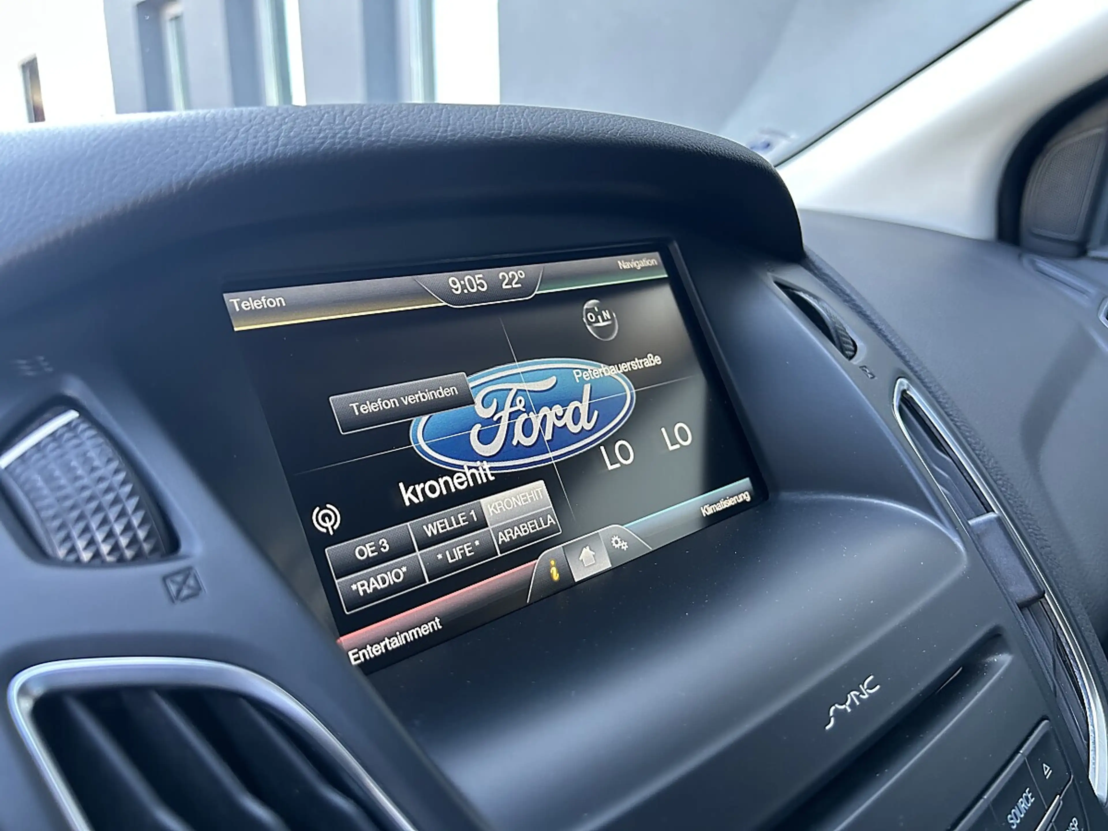 Ford Focus 1,0 EcoBoost Titanium / TEMPOMAT / SITZHEIZUNG ... — photo 12