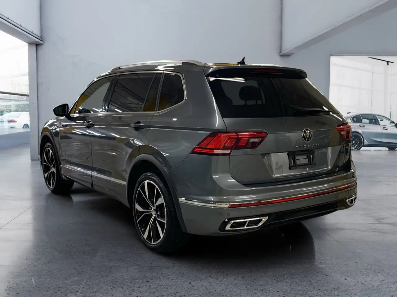Volkswagen Tiguan снимка Volkswagen Tiguan