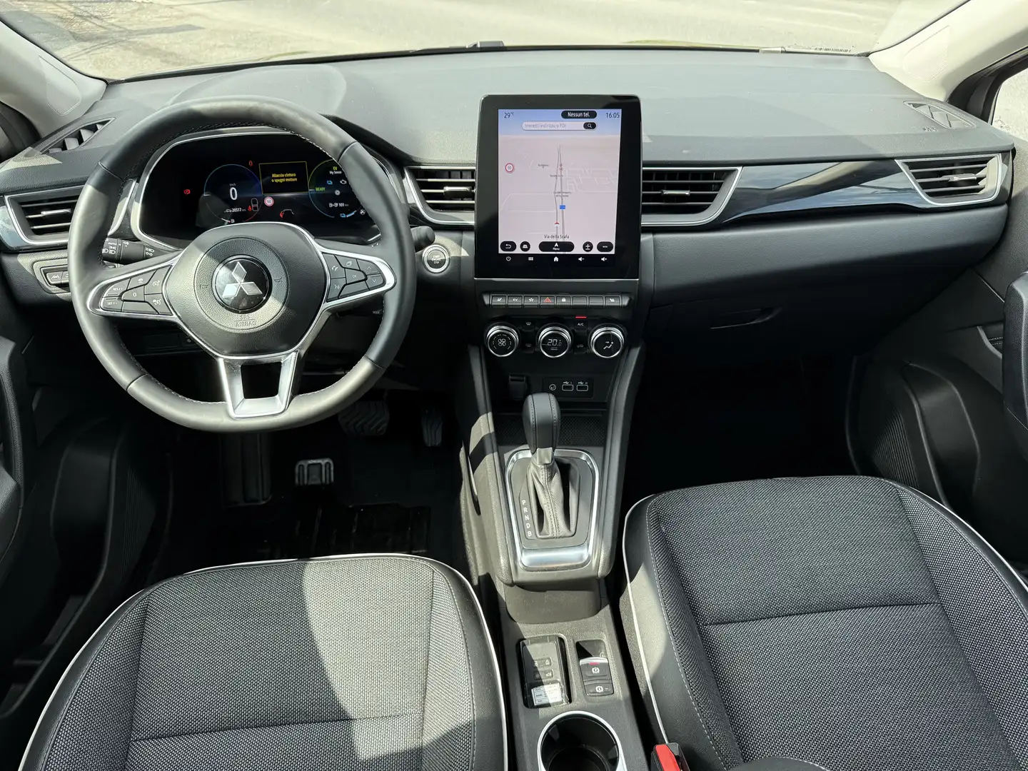 Renault Captur Mitsubishi ASX 1.6L PHEV Intense AT PLUG-IN HYBRID Nero - 2