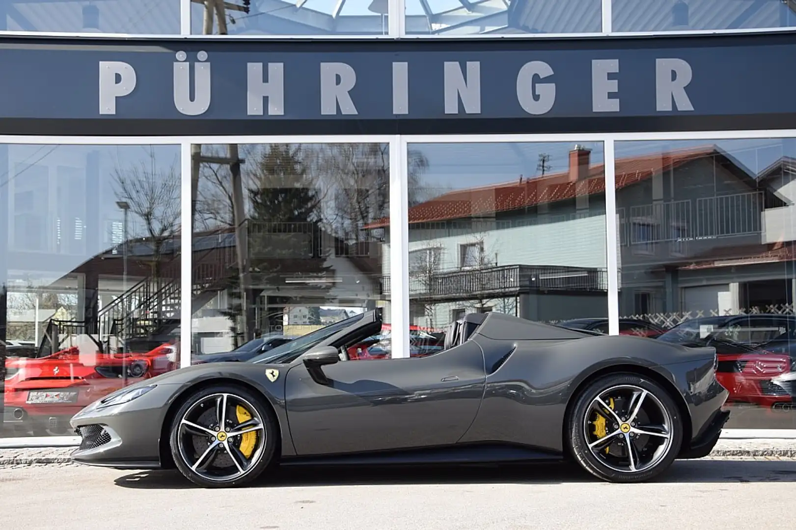 Ferrari 296 GTS *LIFT*Racing Seats*Carbon LED*Kamera* Gri - 1