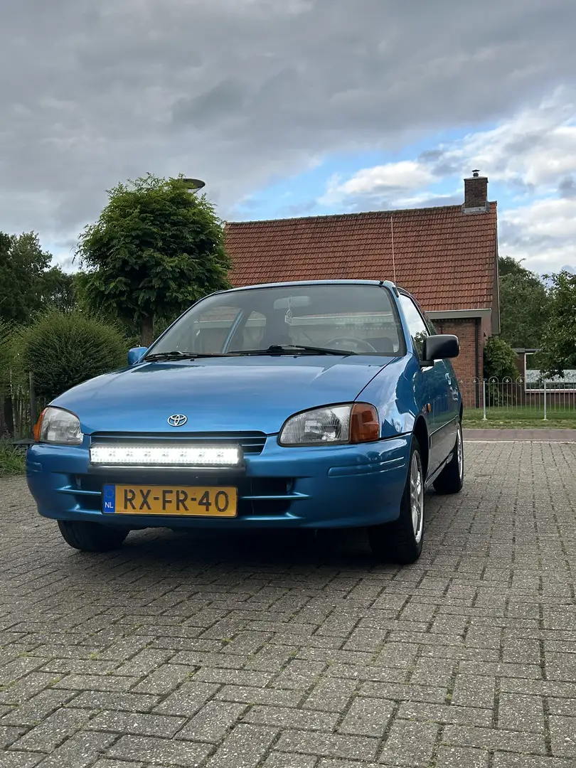 Toyota Starlet - 2