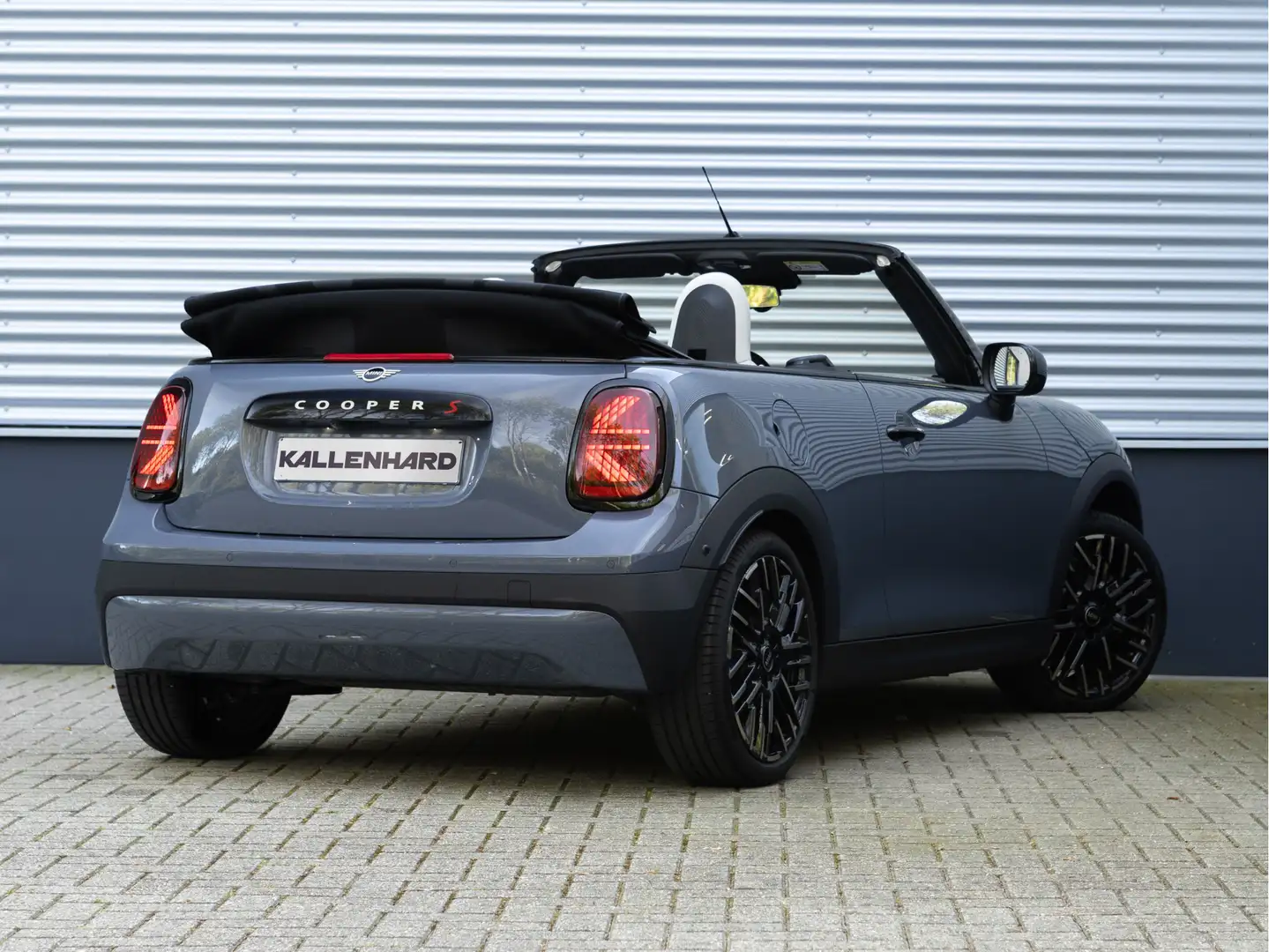 MINI Cooper S Cabrio Mini 2.0 - Favoured - Pakket XL - ACC - Memoryzete Szary - 2