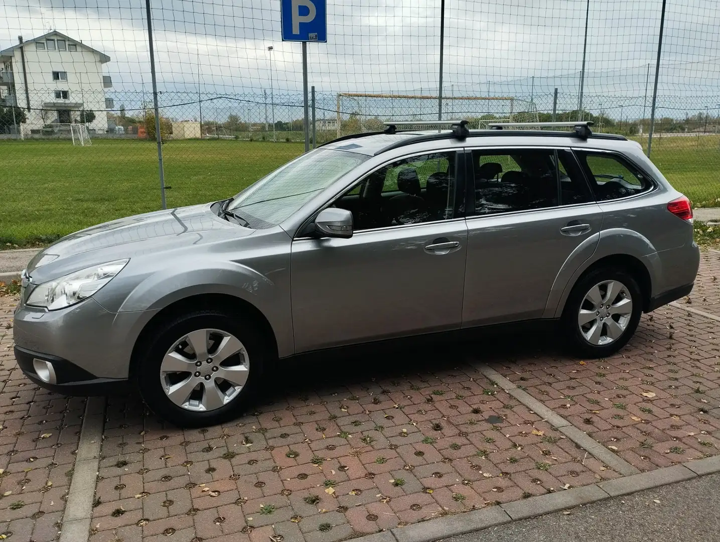 Subaru OUTBACK 2.5i VC lineartronic - 1