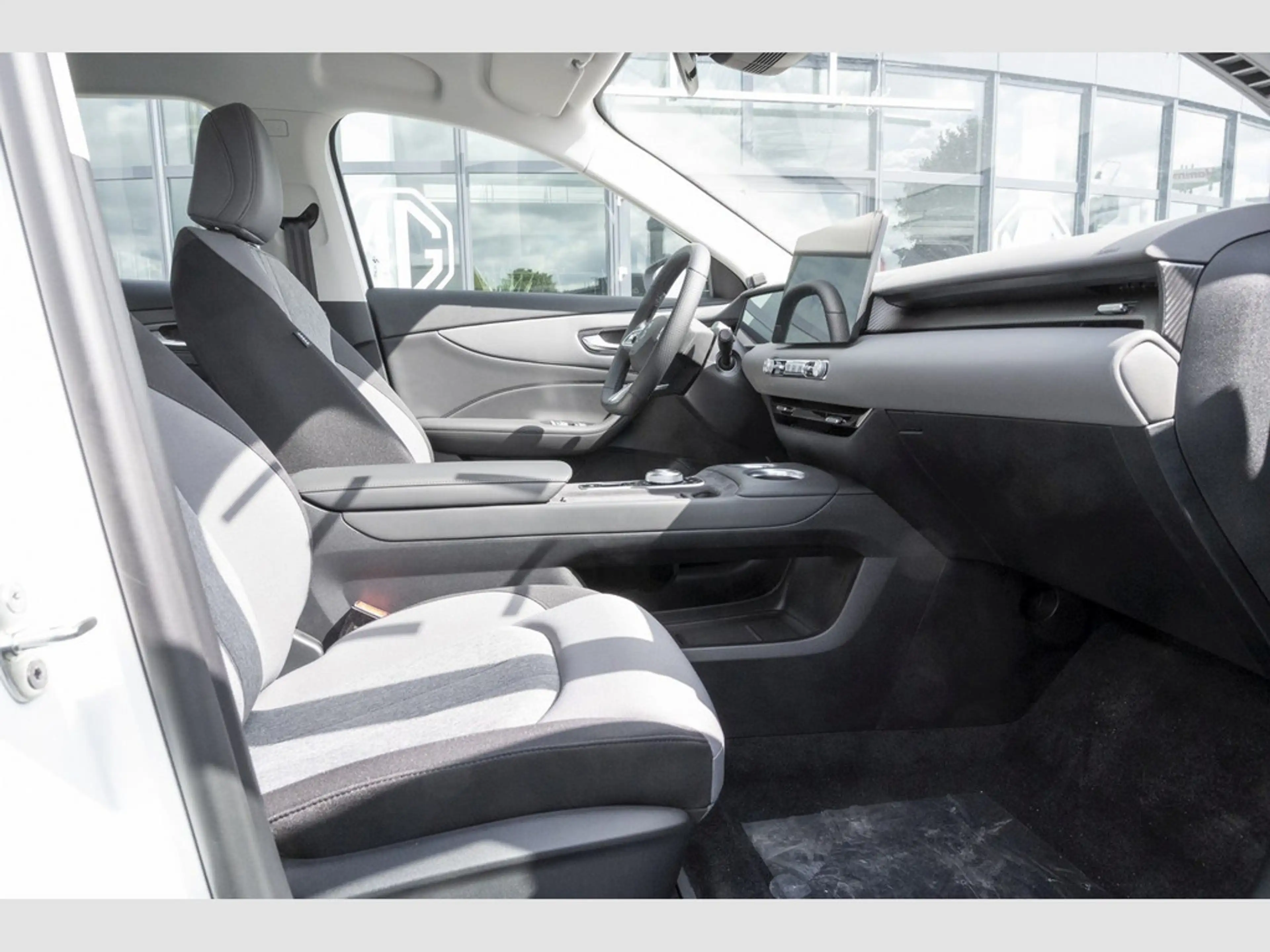 MG S5 EV Comfort Navi,Apple Carplay,SHZ,LED — photo 7