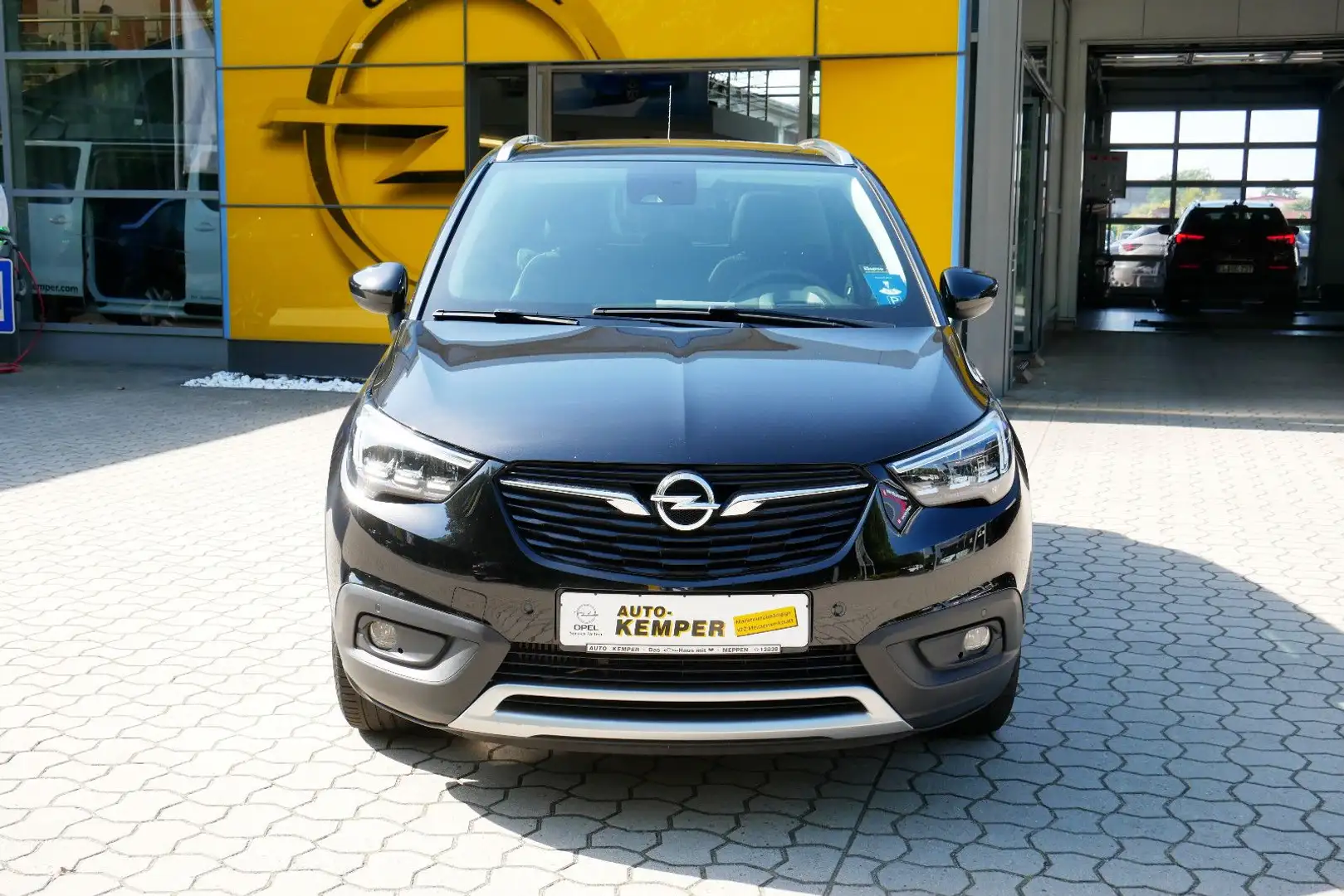 Opel Crossland X Crossland 1.2 Turbo Innovation *LED*Pano*Navi* Zwart - 2
