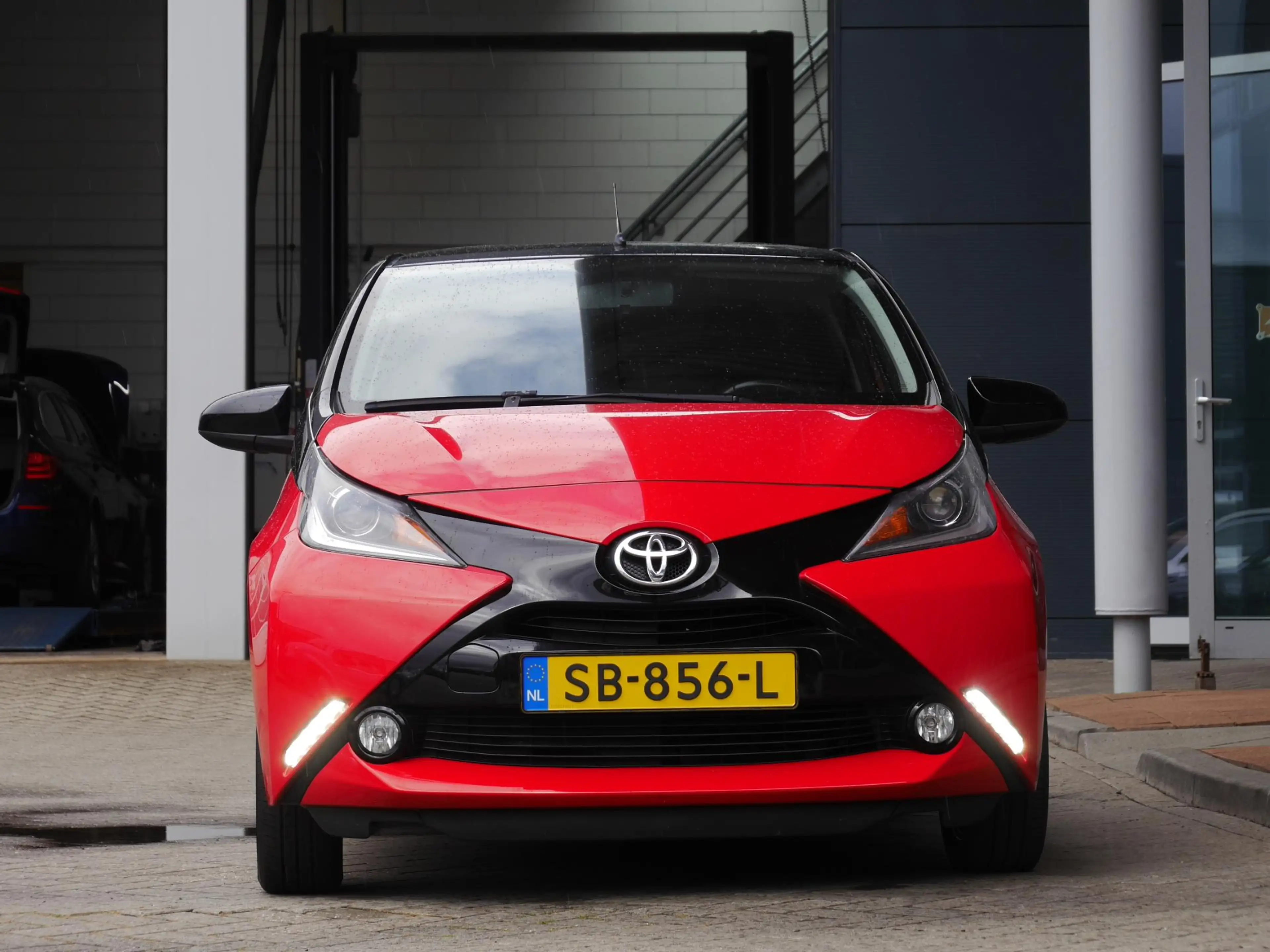 Toyota Aygo 1.0 VVT-i x-cite | Achteruitrijcamera | Airco | 5 — photo 4
