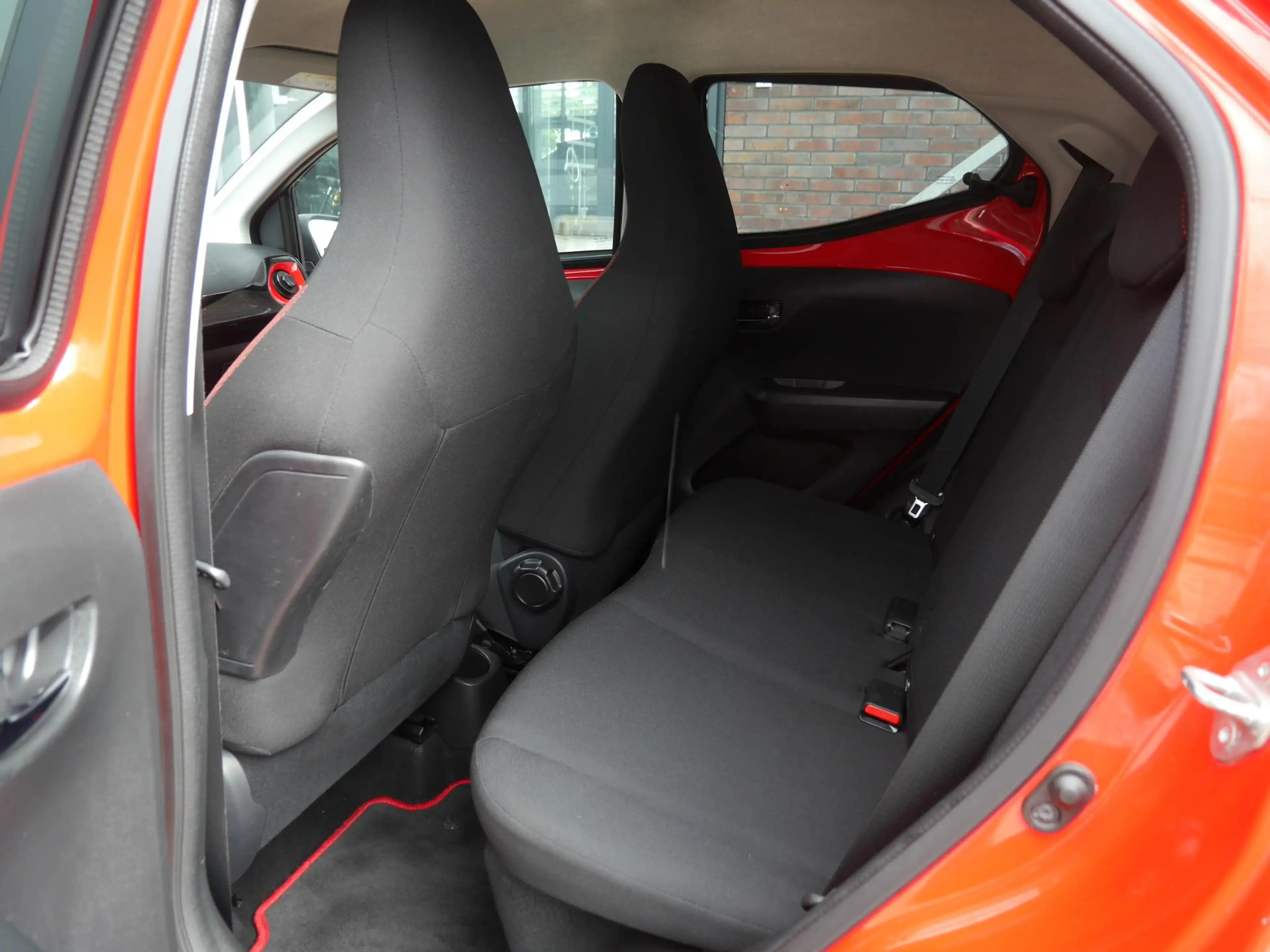 Toyota Aygo 1.0 VVT-i x-cite | Achteruitrijcamera | Airco | 5 — photo 8