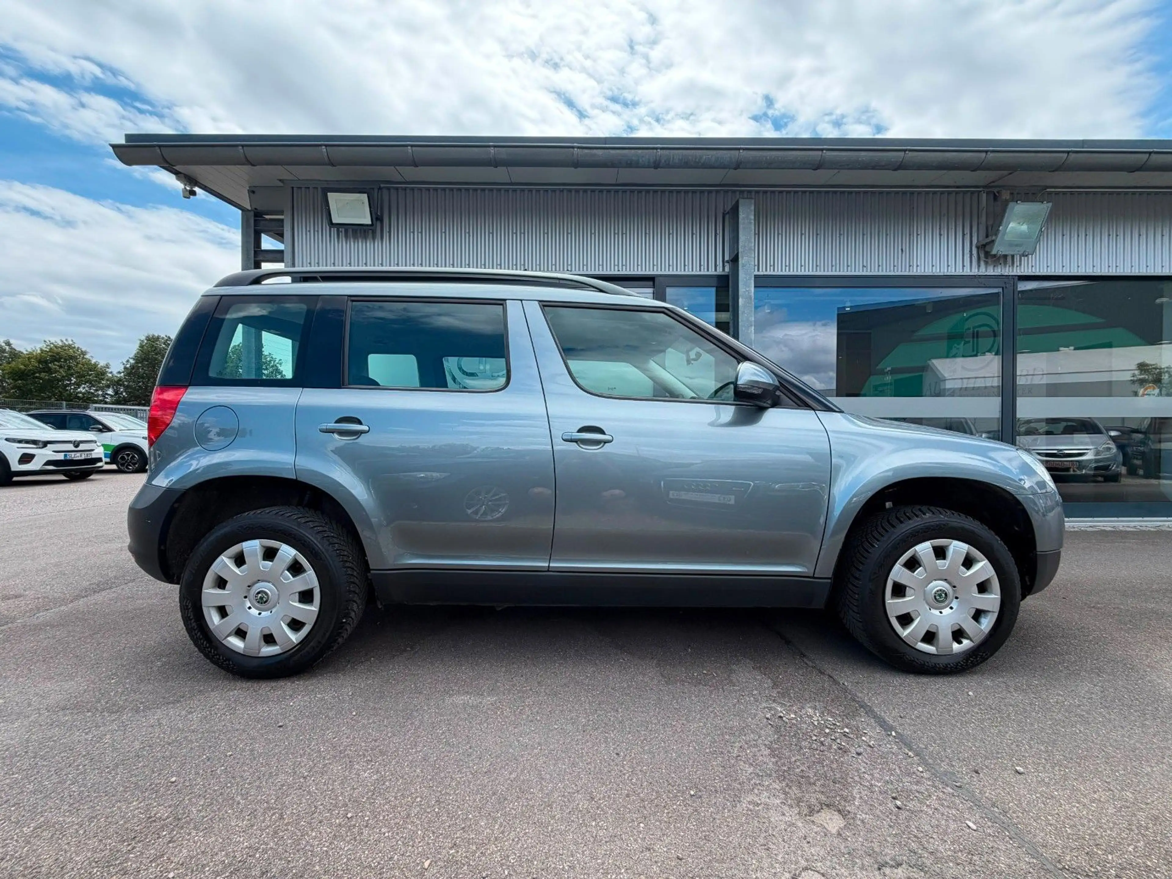 Skoda Yeti Easy*Klima*Euro5*AHK*ELFH*6-Gang* — photo 5
