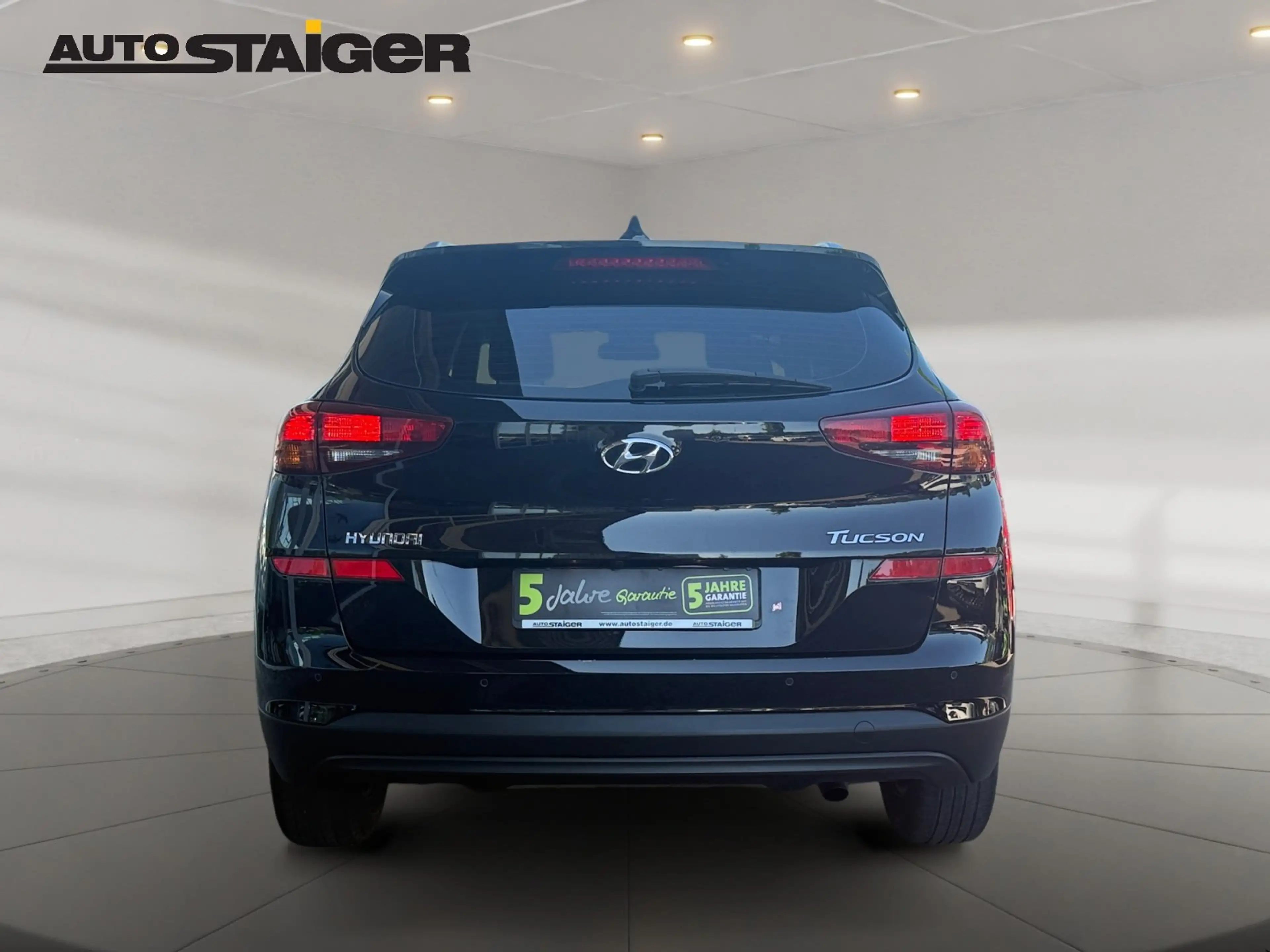Hyundai TUCSON 1.6Select Navigation 8Fach Bereift* — photo 8