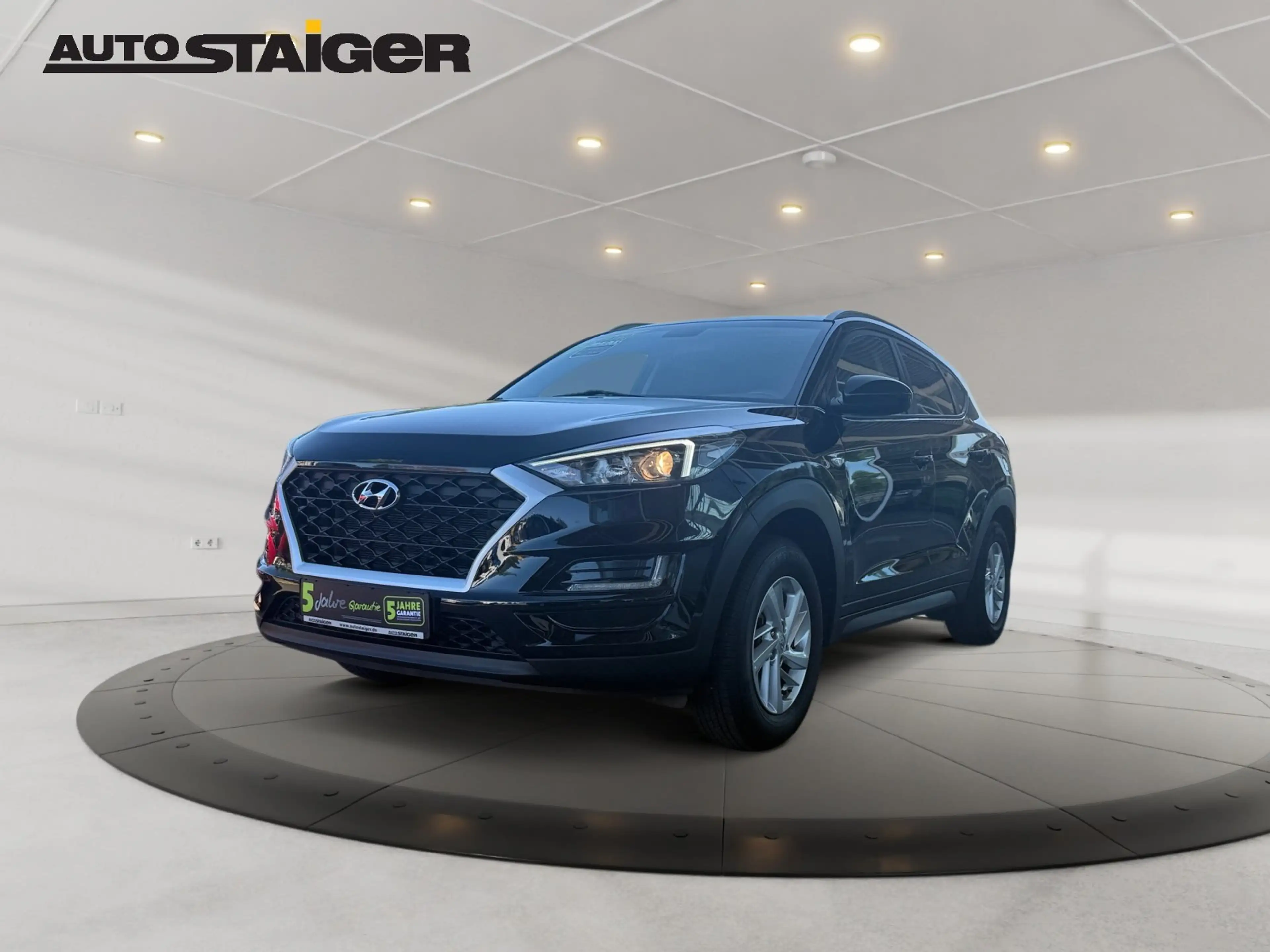 Hyundai TUCSON 1.6Select Navigation 8Fach Bereift* — photo 2