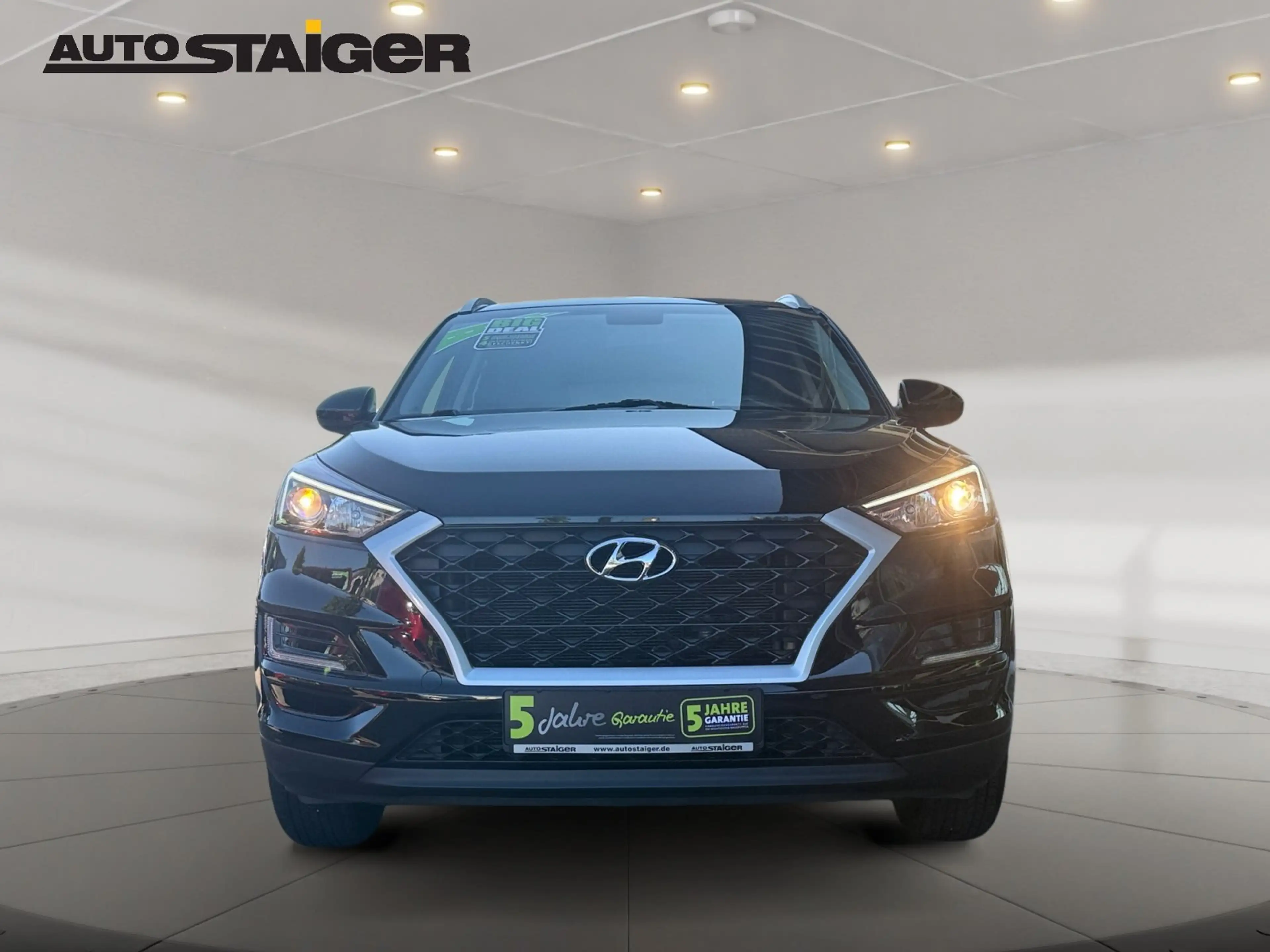 Hyundai TUCSON 1.6Select Navigation 8Fach Bereift* — photo 3