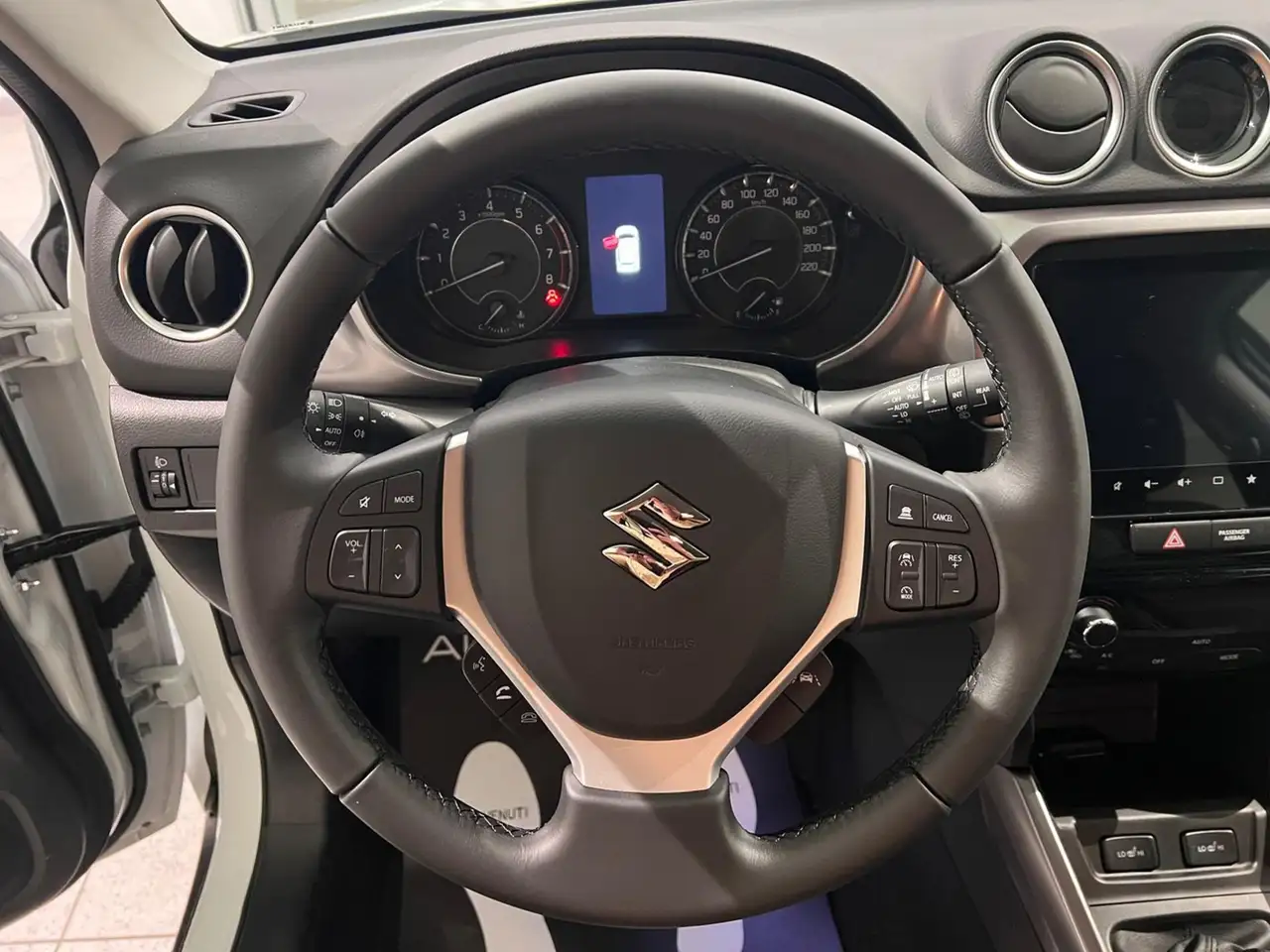 Suzuki Vitara 1.4 Hybrid 4WD AllGrip Cool - VARI COLORI! 14