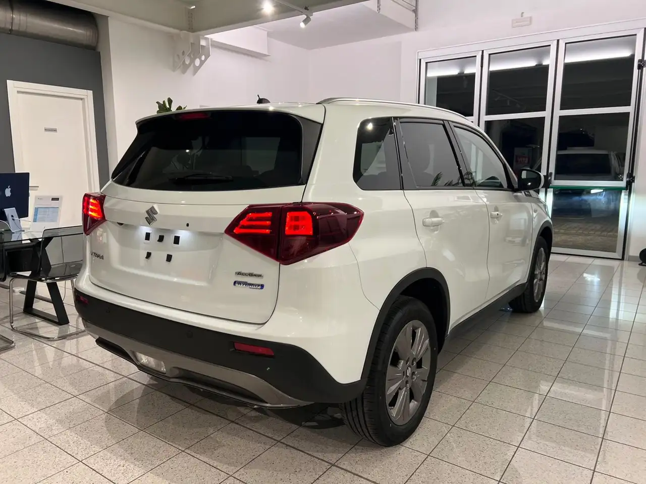 Suzuki Vitara 1.4 Hybrid 4WD AllGrip Cool - VARI COLORI! 4