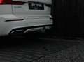 Volvo XC60 2.0 B4 R-Design| 1e eigenaar| Trekhaak| Dealer oh Wit - thumbnail 17