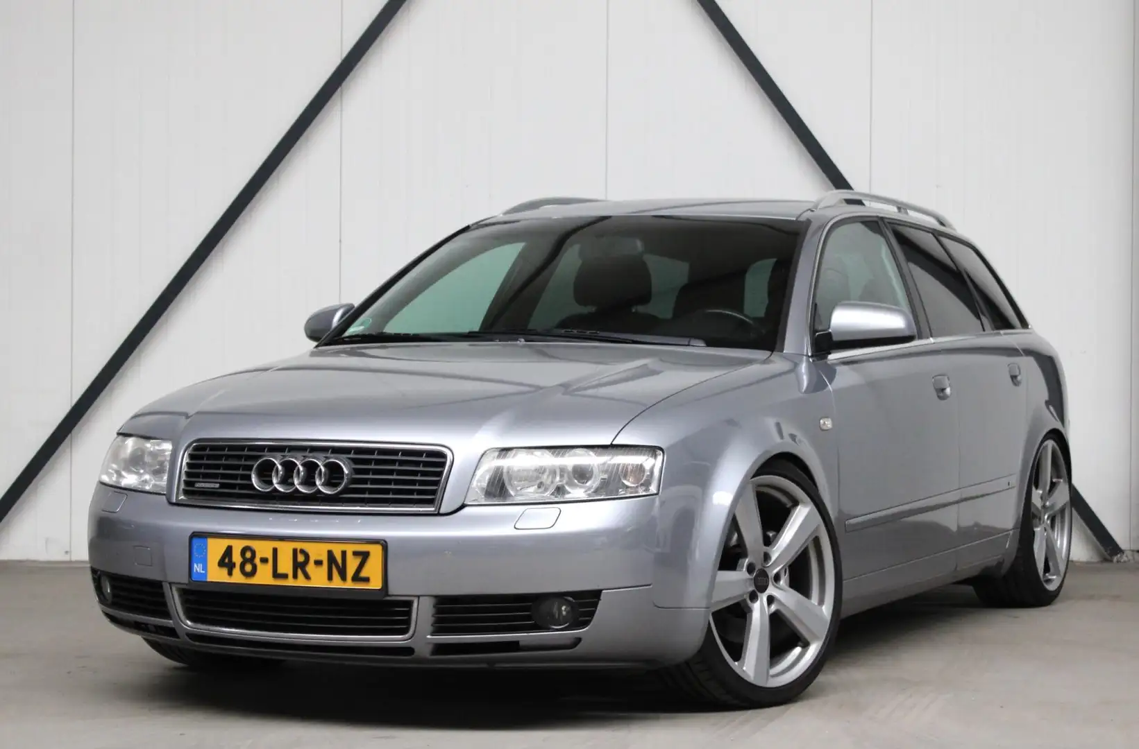 Audi A4 Avant 3.0 quattro Exclusive S-Line l Zeer Netjes l Gris - 1