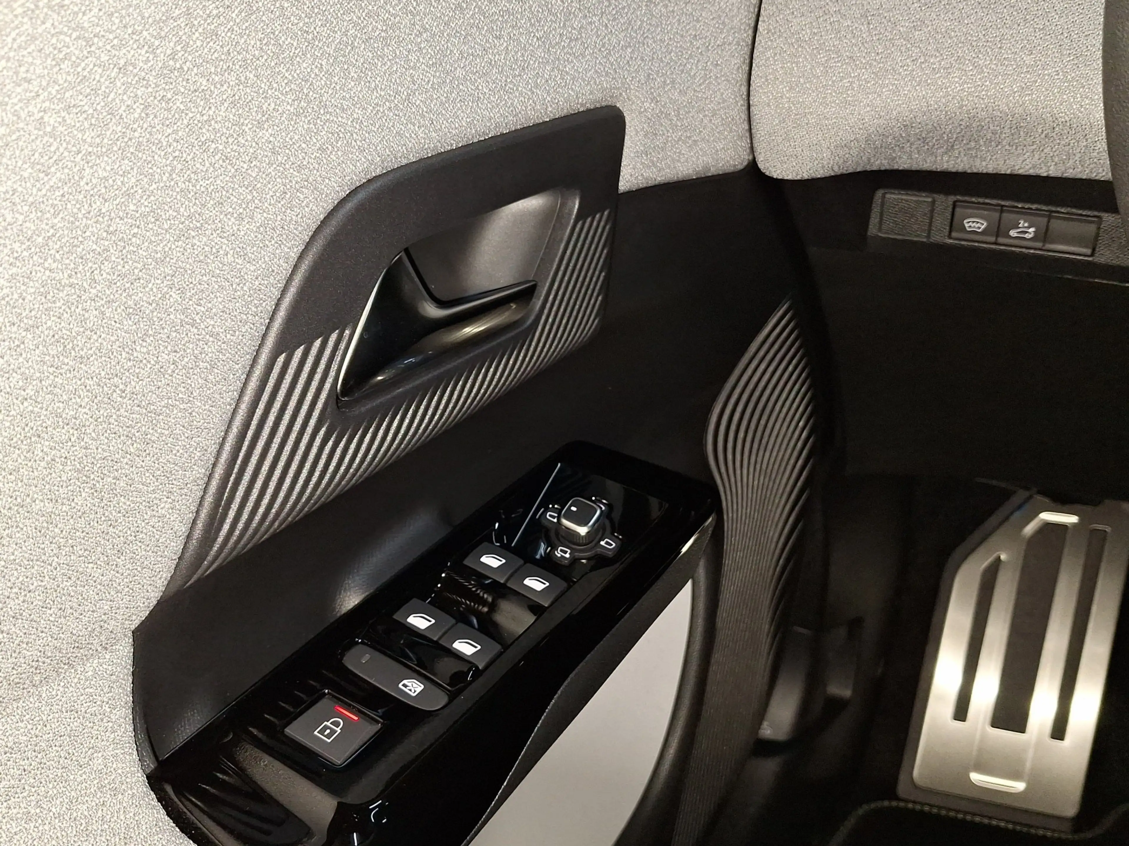 Citroen C5 Aircross MAX ACC+LED+Navi+SHZ+Winterp.+360+LM — photo 12