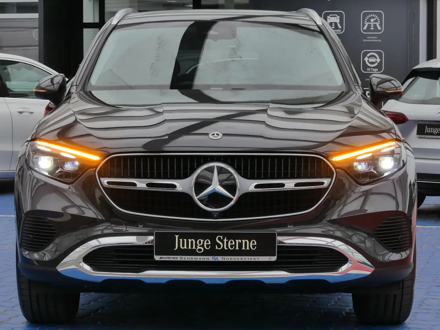 Mercedes-Benz GLC 200 GLC 200 Avantgarde 4M +360°+Ambiente+Burmester++ Grau - 2