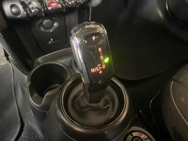 Mini Cooper Cooper view 13