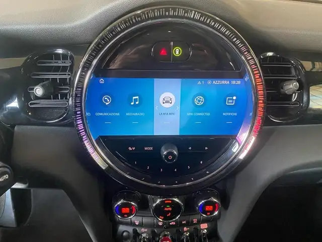 Mini Cooper Cooper view 10