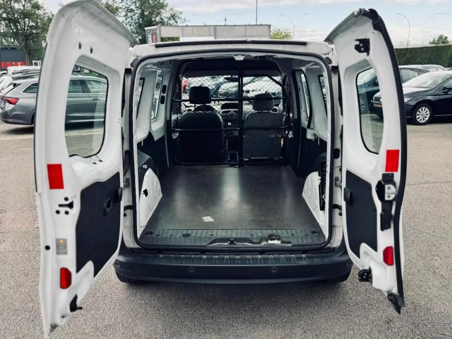 Renault Confort 1.5 Energy dCi 95cv TVA RECUPERABLE + Radar de Recul + Roue secours Білий - 1