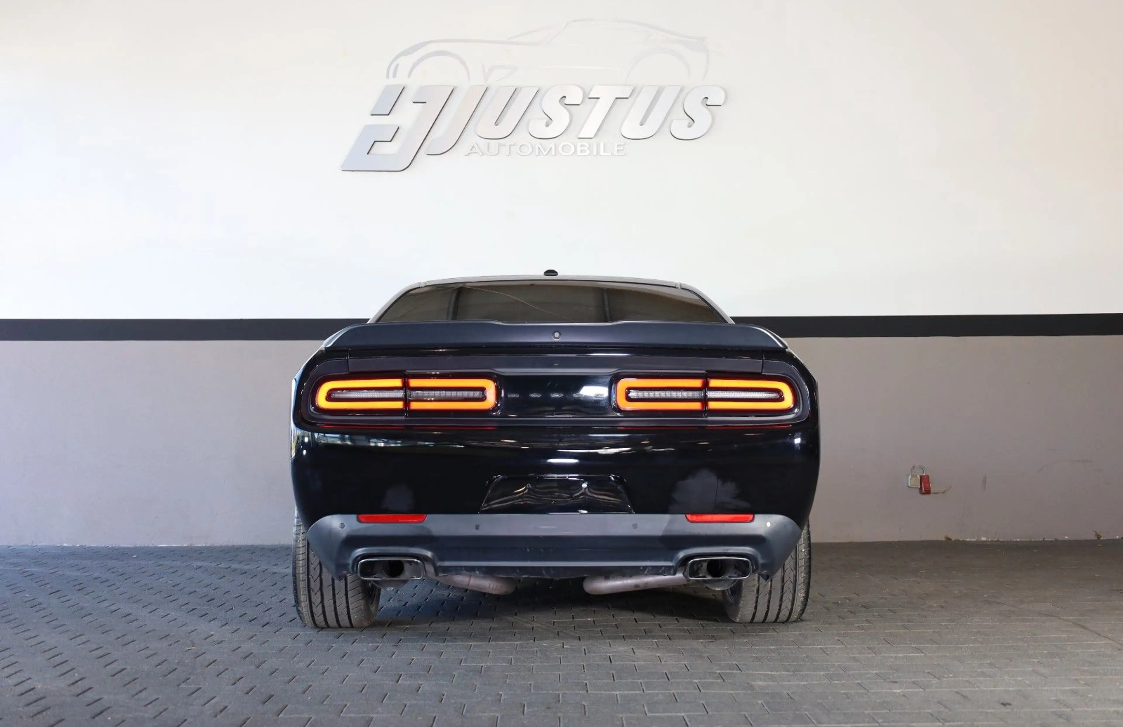Dodge Challenger 5.7 R/T/SHZ/KAMERA/AMBIE/BTH/MFL/R20 — photo 5