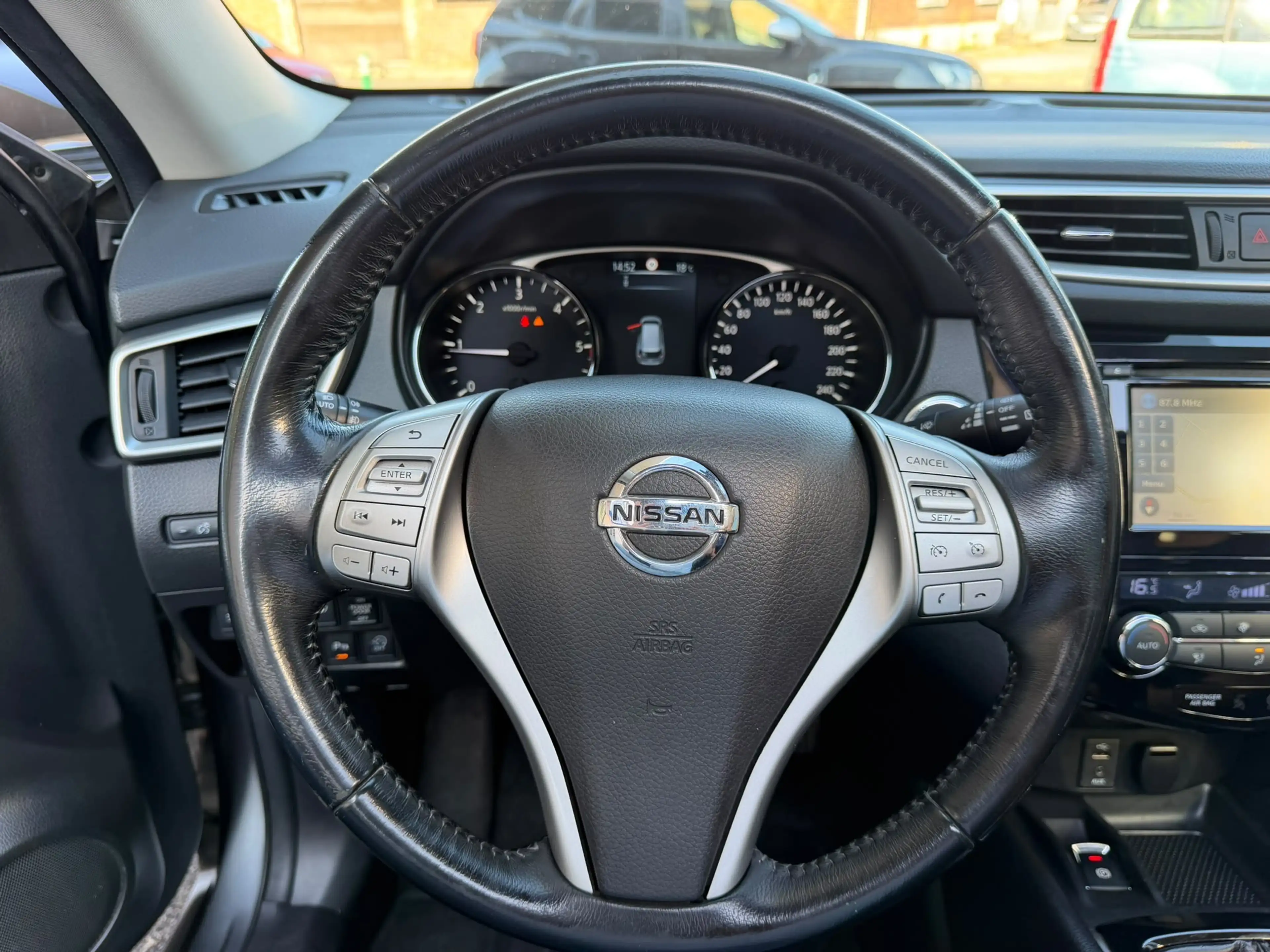 Nissan X-Trail 1.6 dCi 2WD Tekna 7place LED // NAVI PRO // TOIT PANO-OUVRANT // — photo 8