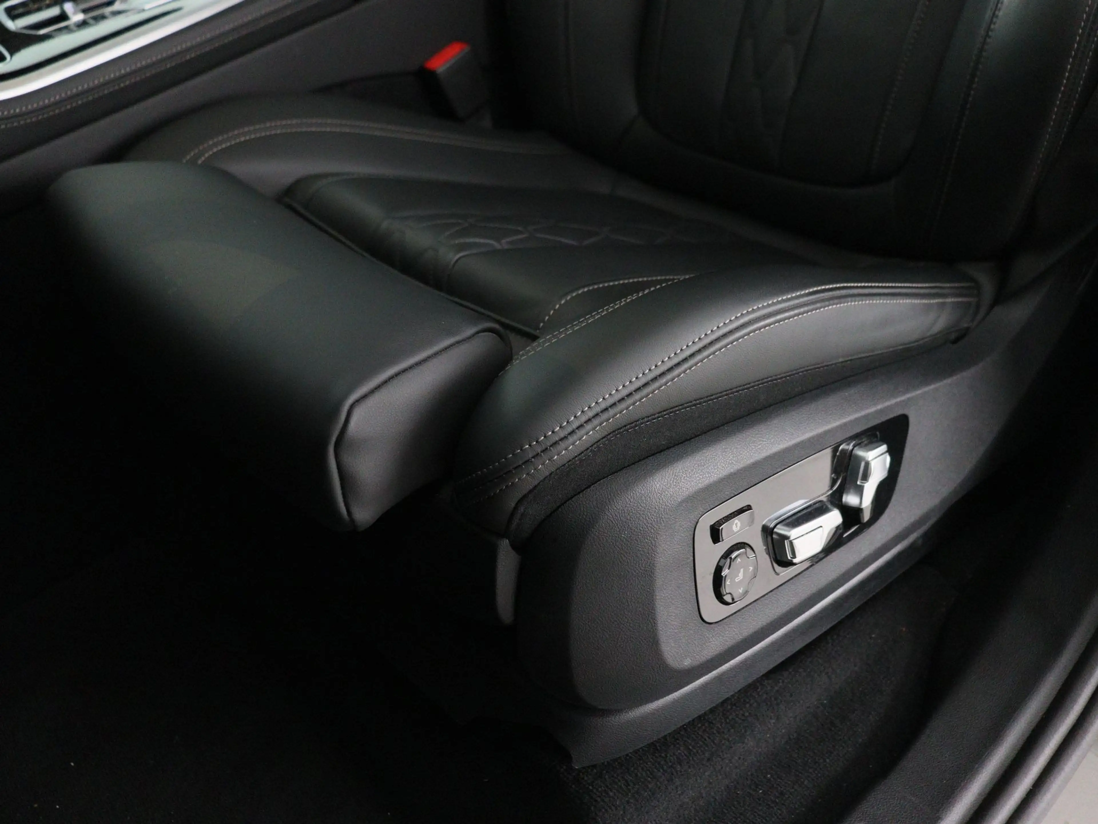 BMW X5 xDrive50e M Sport Trekhaak — photo 10