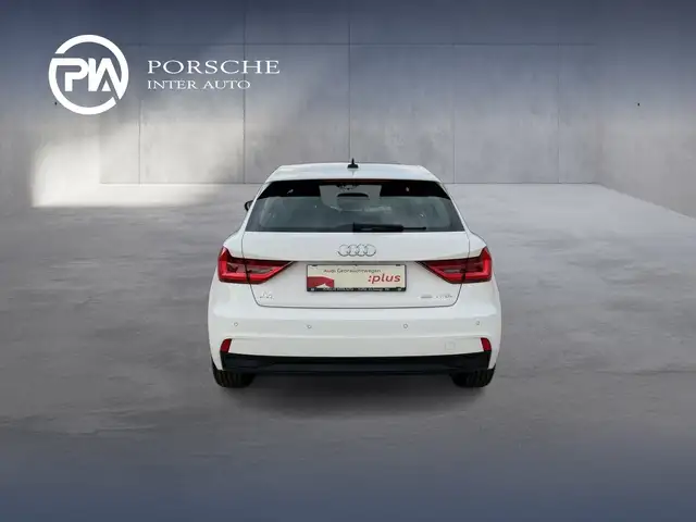 Audi A1 view 4