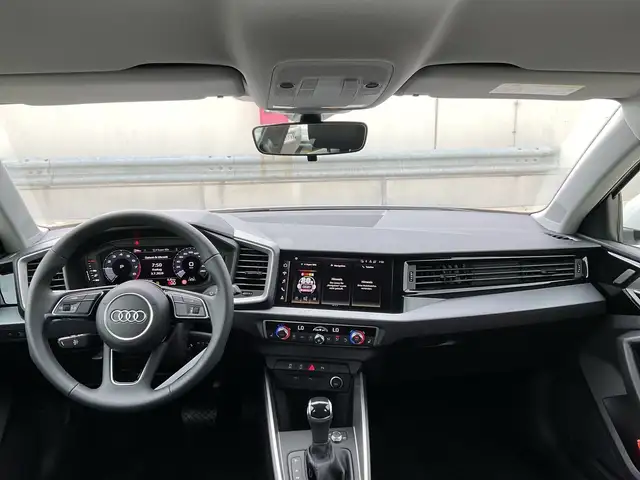 Audi A1 view 11