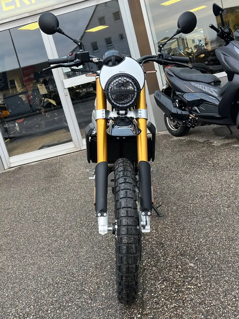 Fantic Caballero 125 & Caballero 125 Scrambler - 2