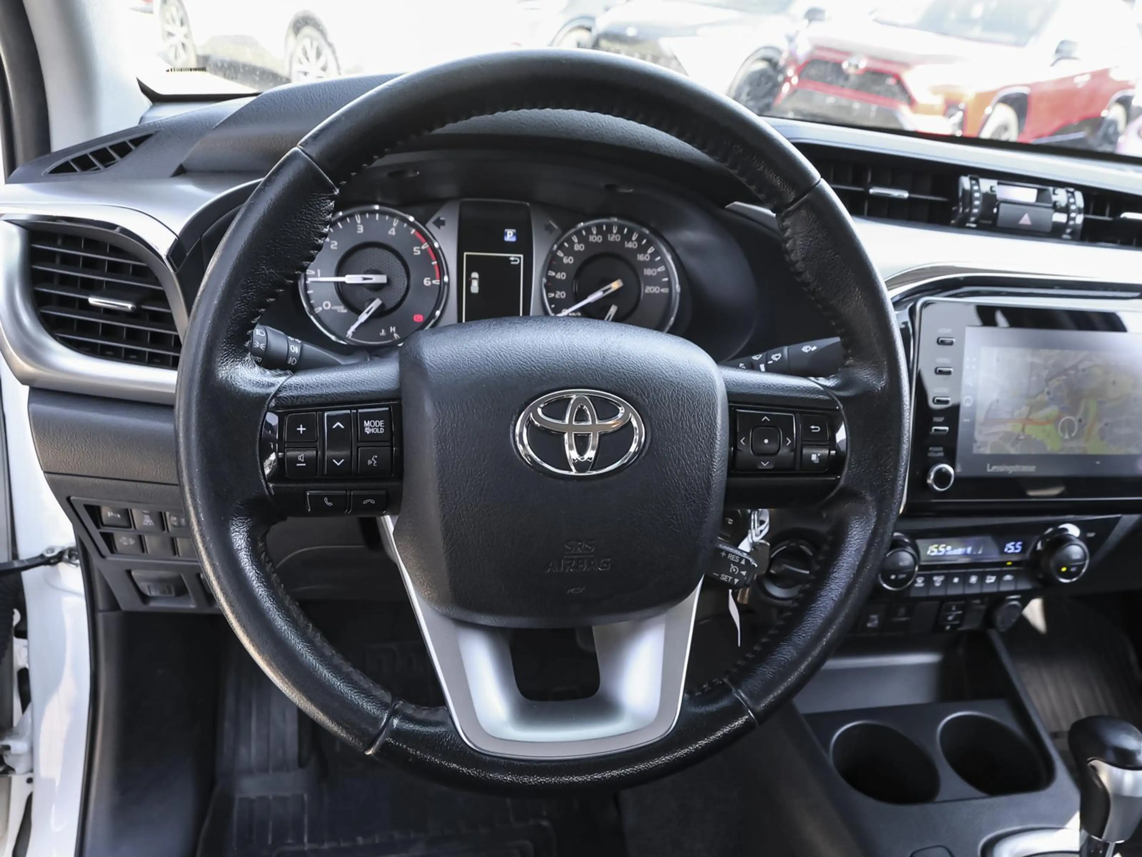 Toyota Hilux Double Cab Comfort 4x4 — photo 8